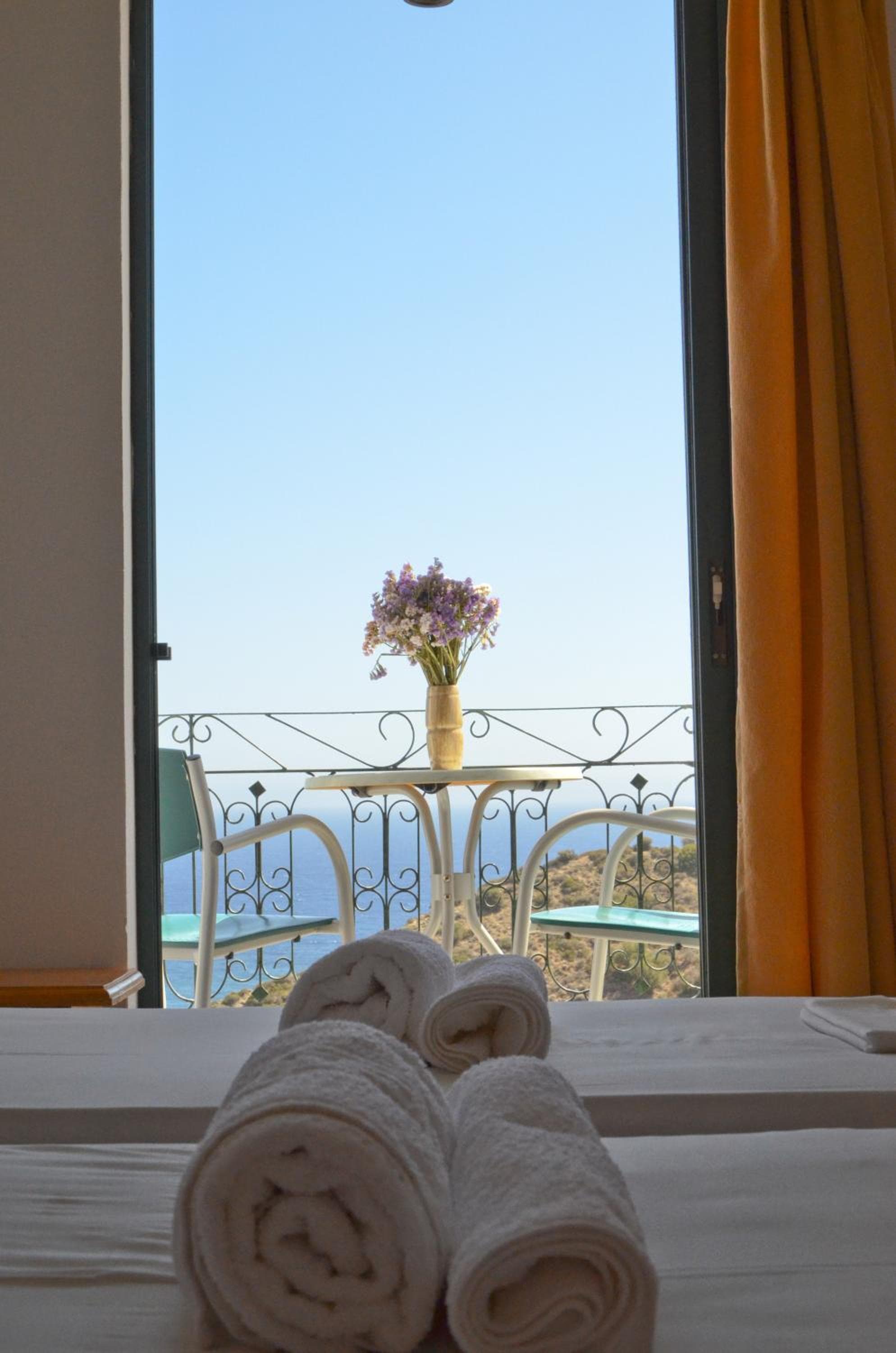 Iro Hotel photo 3