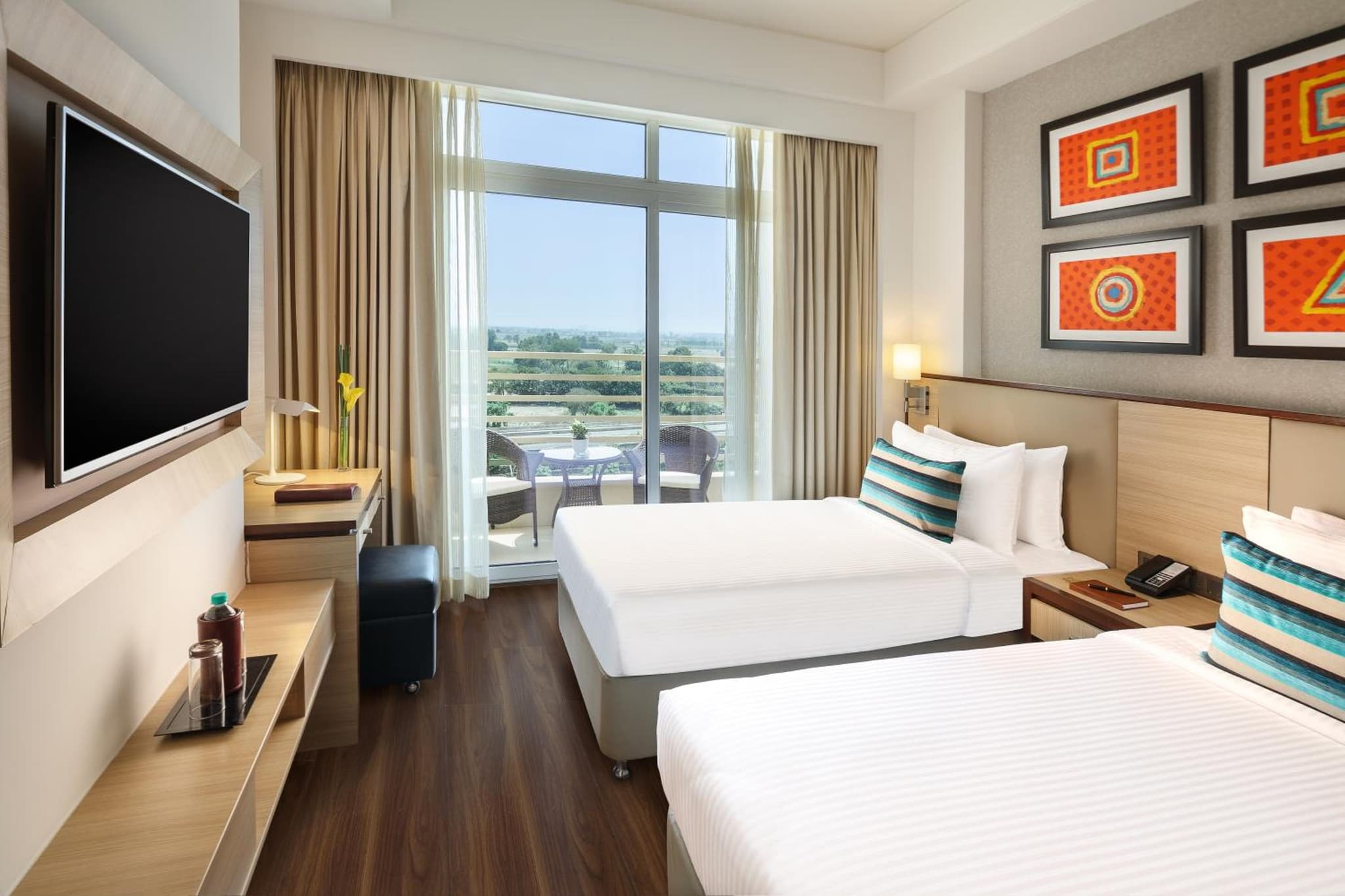 Sandal Suites by Lemon Tree Hotels photo 9