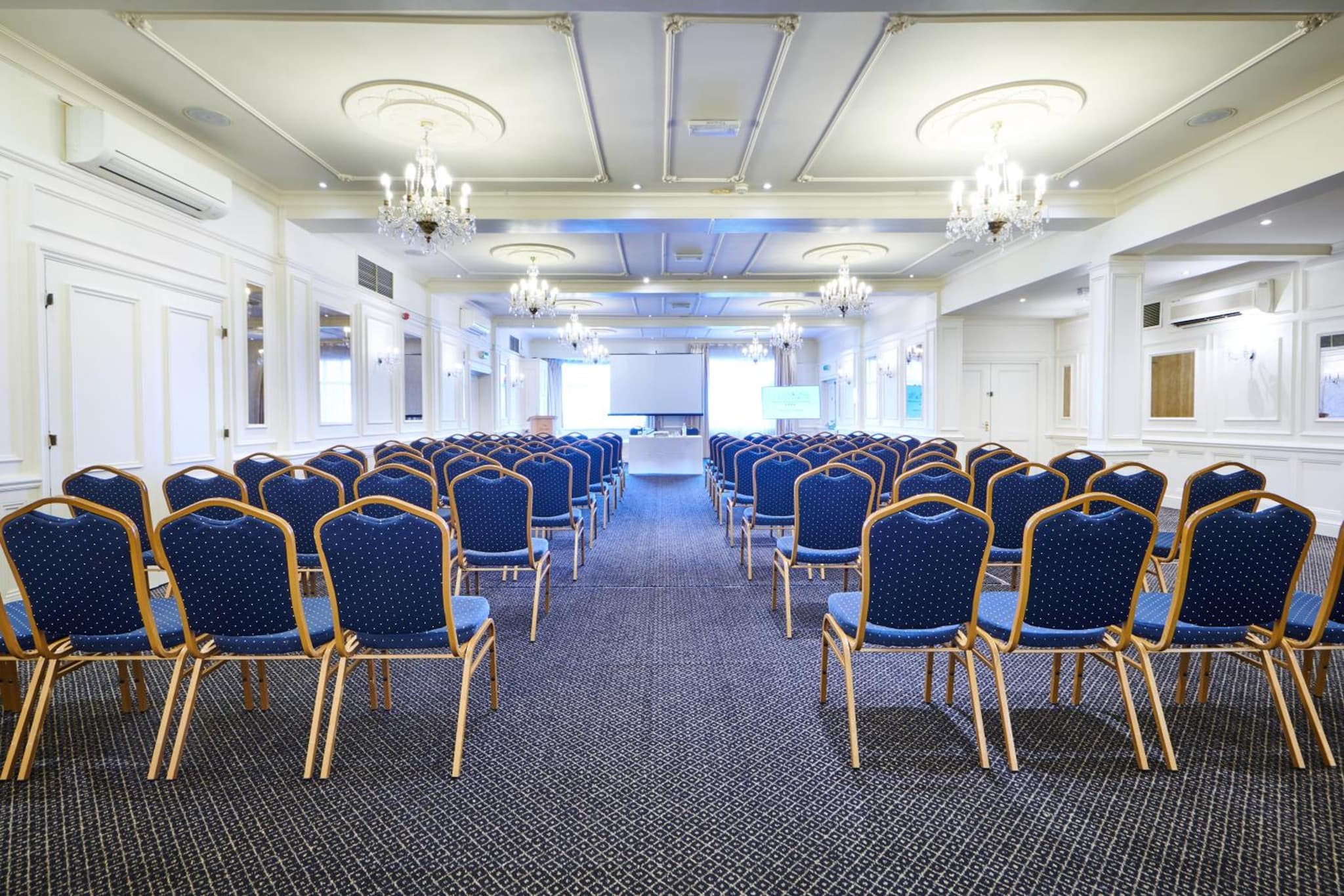 County Hotel photo 9