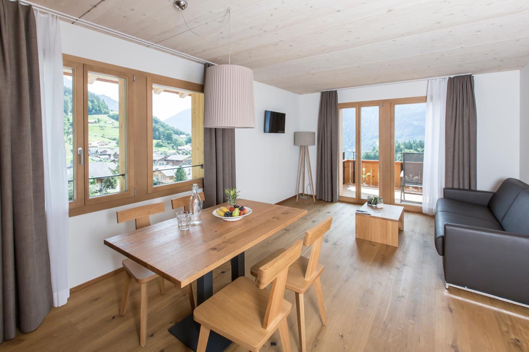 Hotel Reuti photo 2