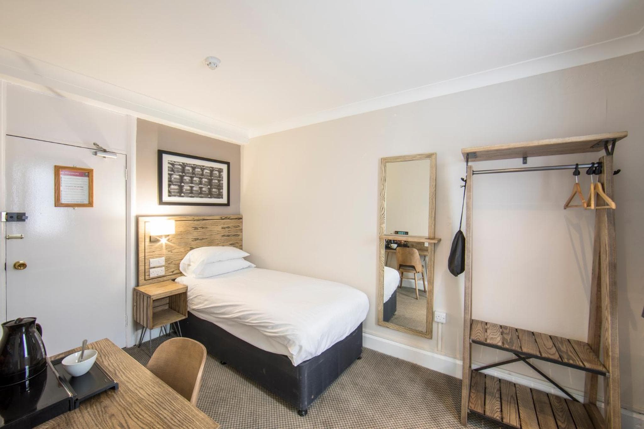 Half Moon, Sherborne by Marston's Inns photo 3