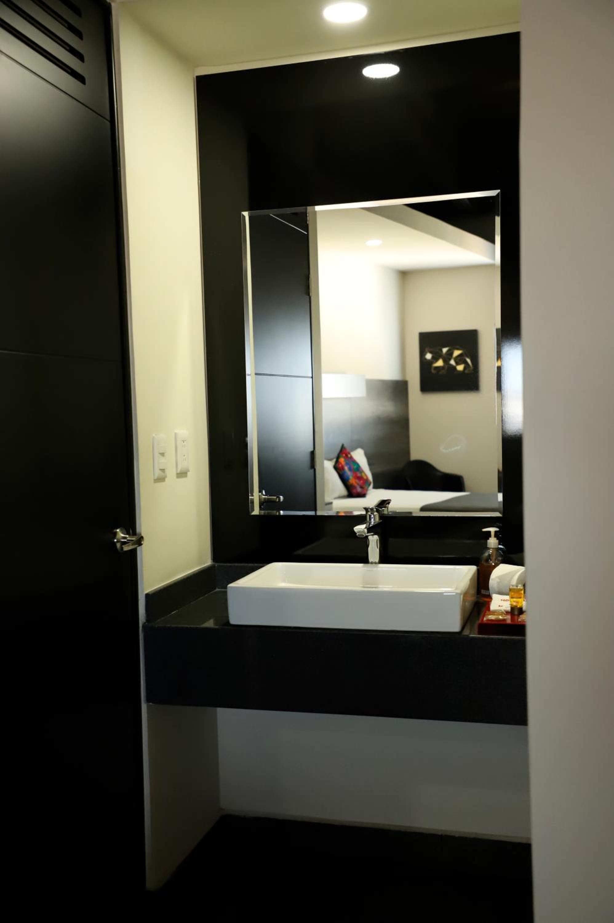 Homesuites Malecon photo 6