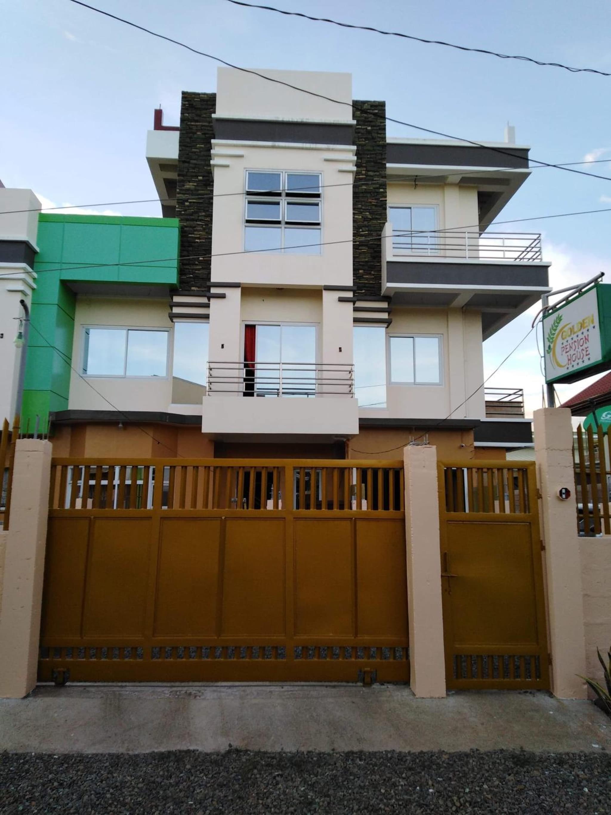 Golden Pension House,Palawan