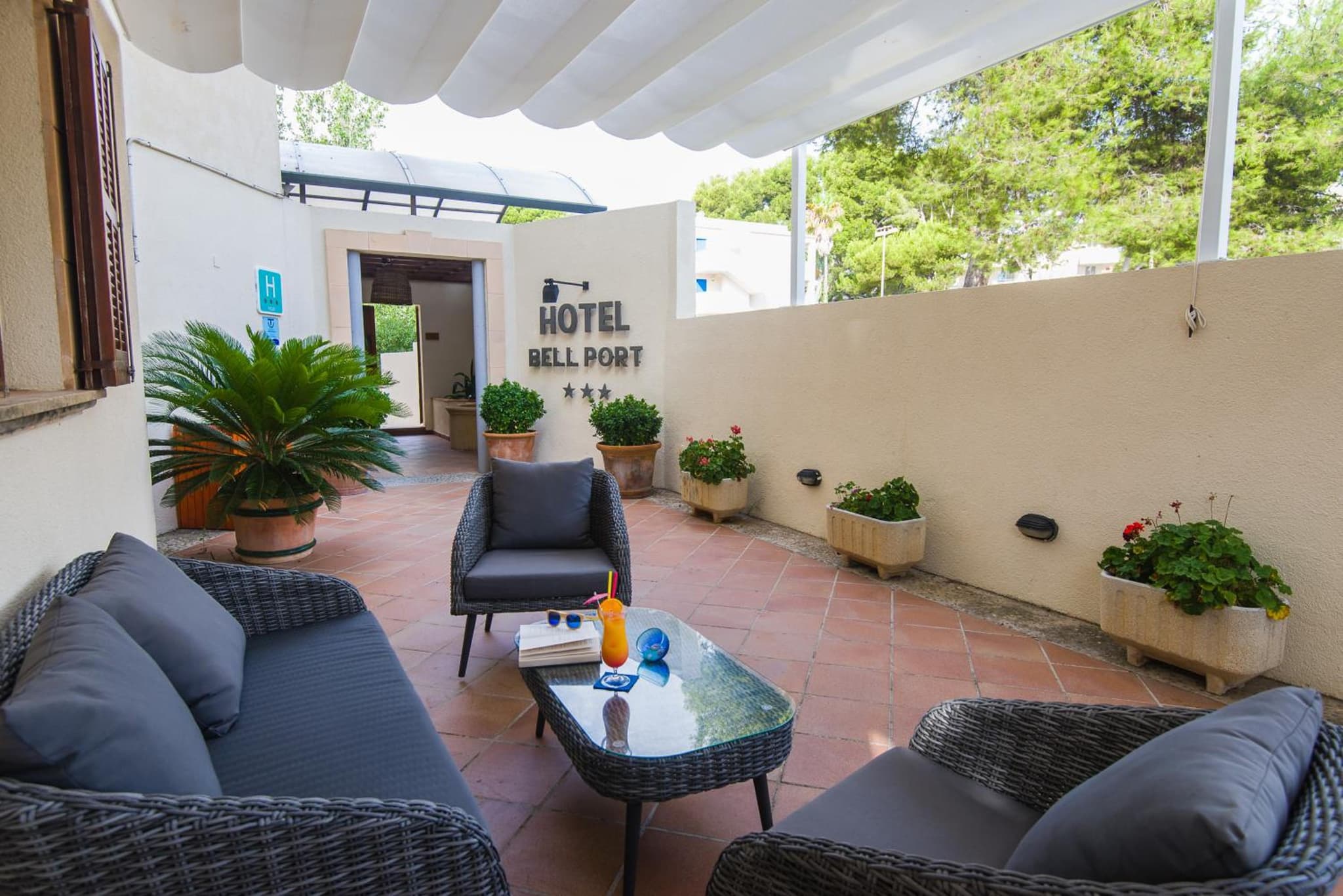 Bell Port Hotel photo 3