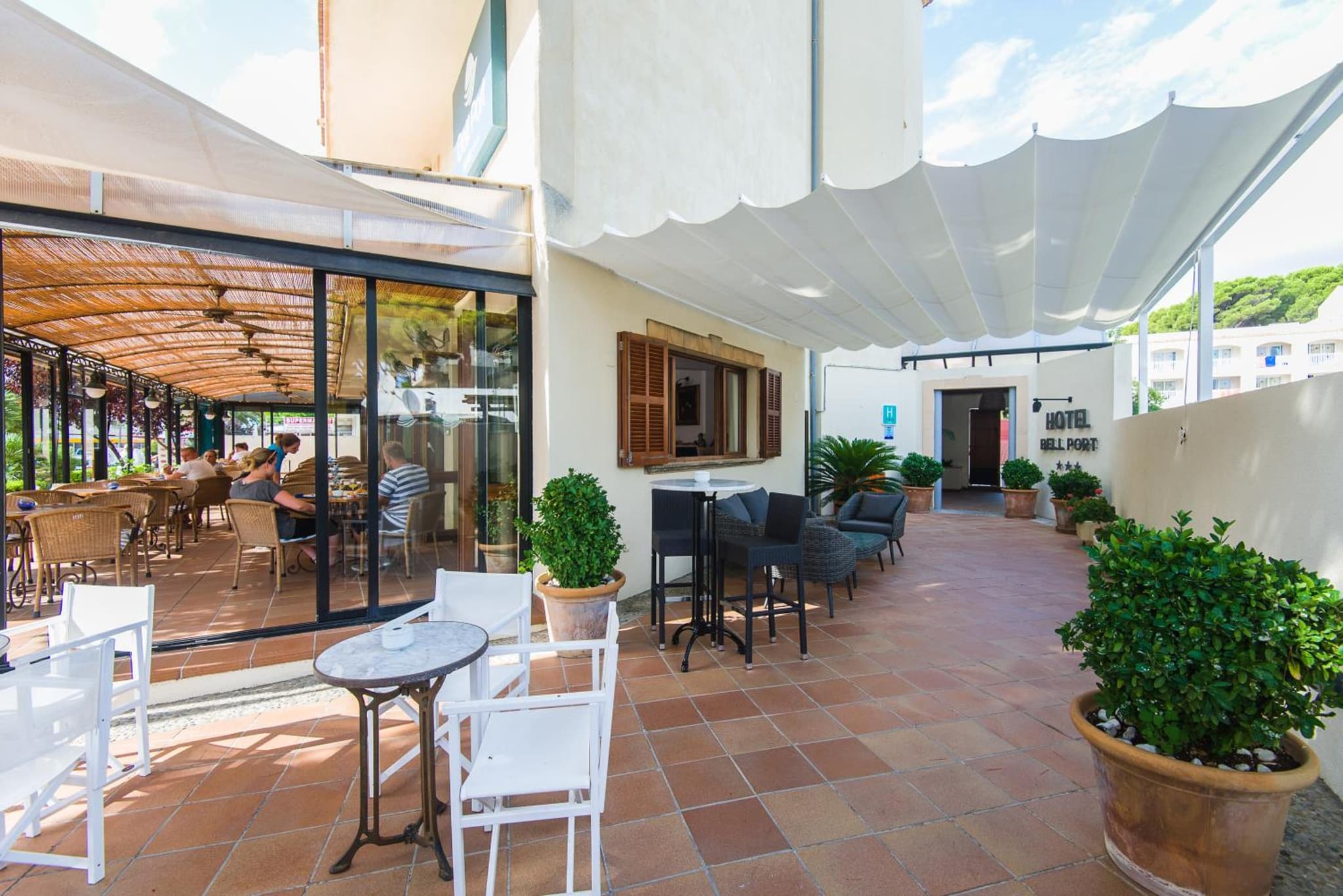 Bell Port Hotel photo 6