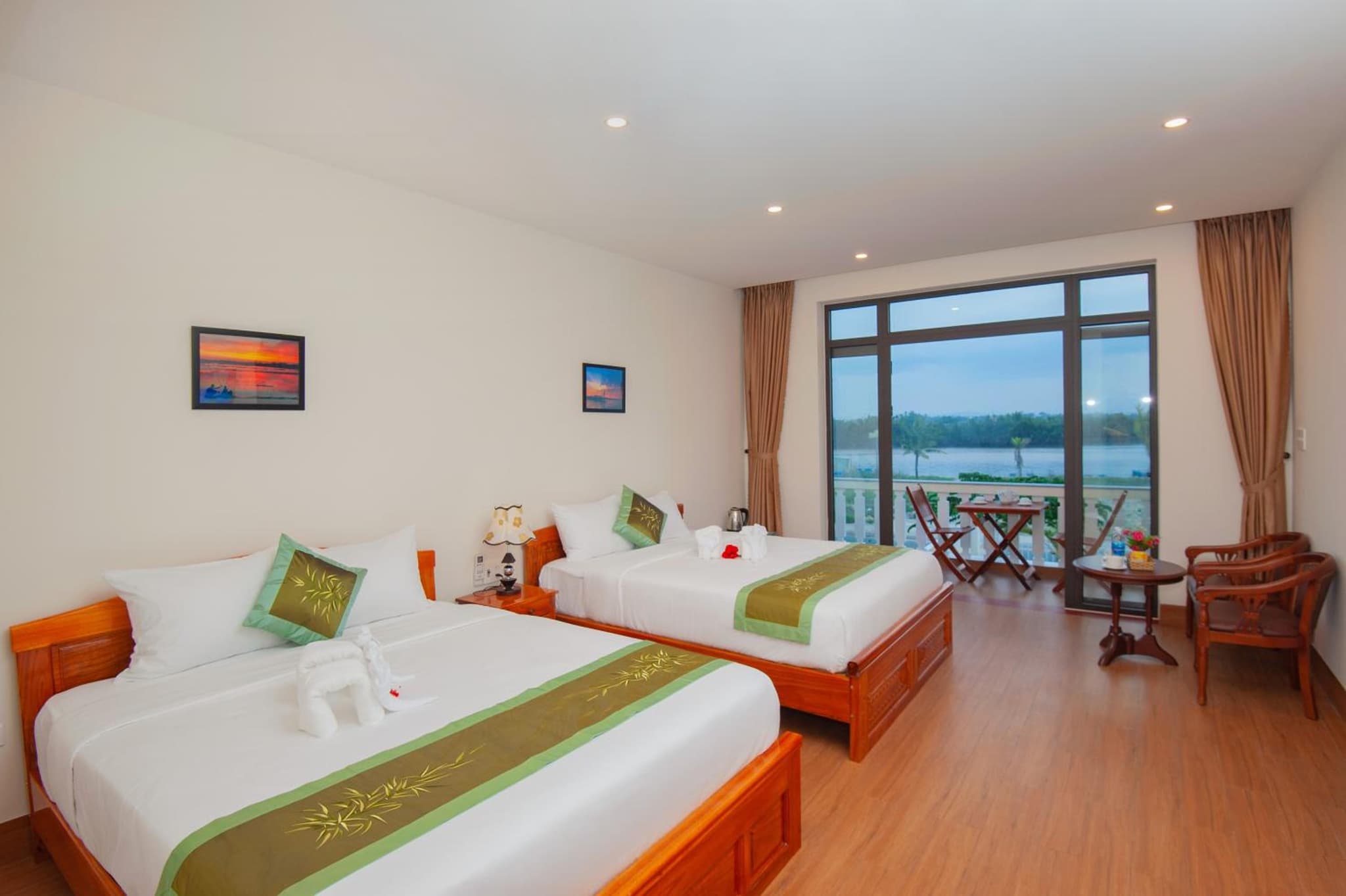Riverside Sunset Homestay photo 5