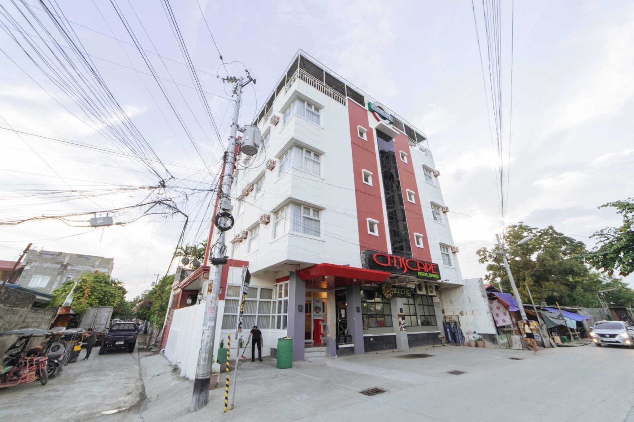 RedDoorz Plus near SM Lanang Davao photo 3