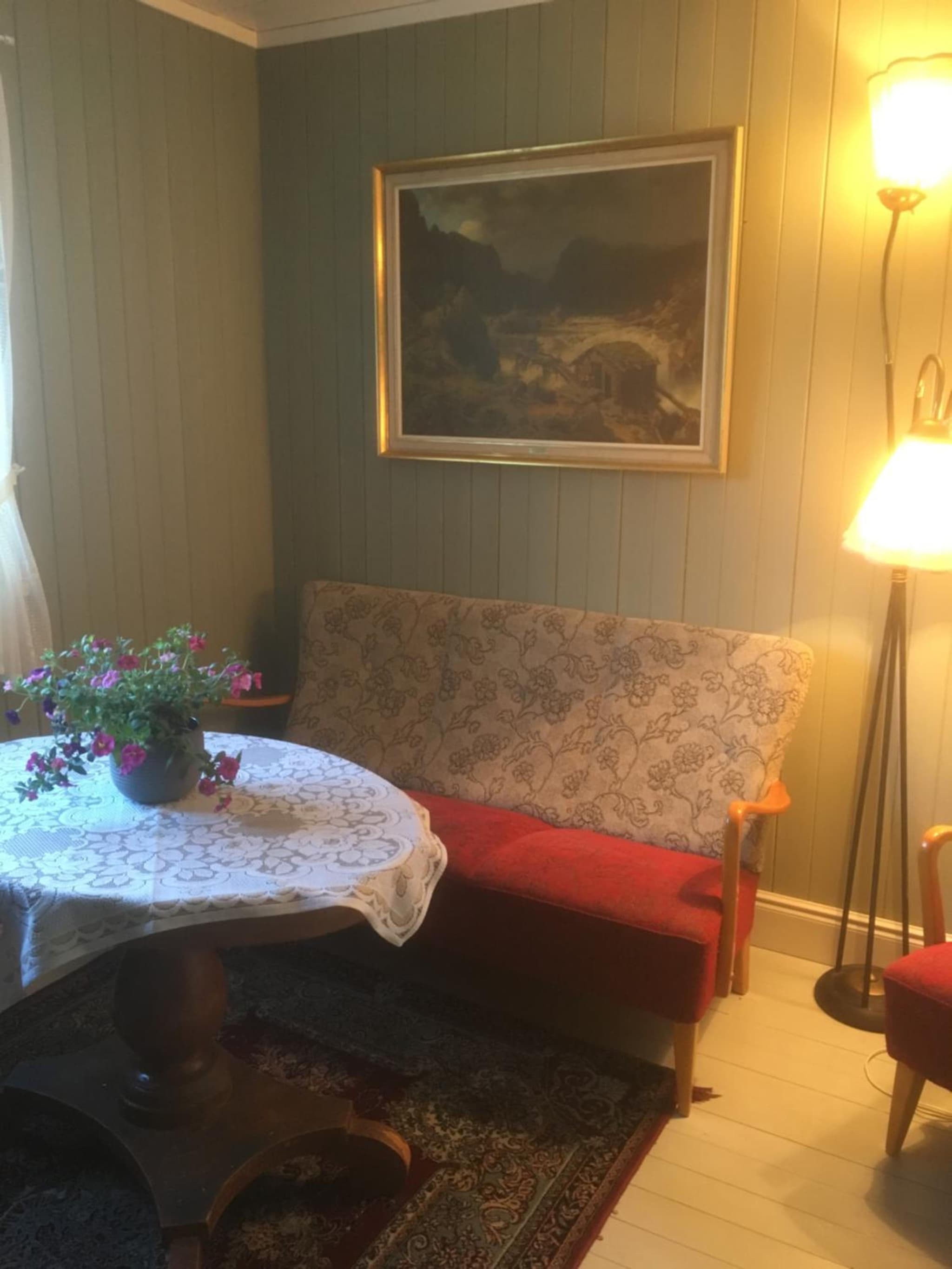 Bakarstuo, Utpå Neset photo 8