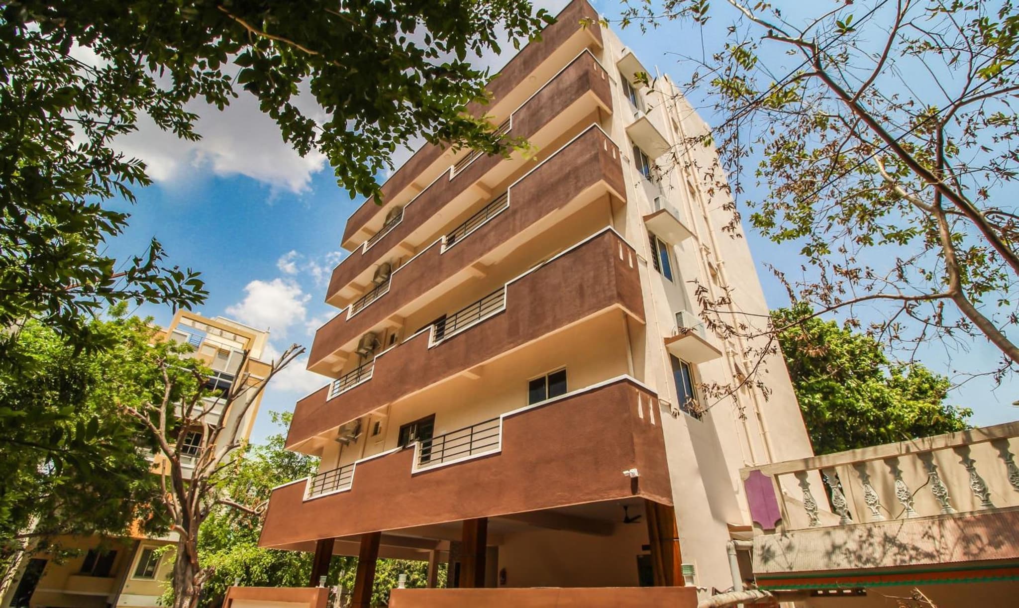 Itsy Hotels Riyas Grand
