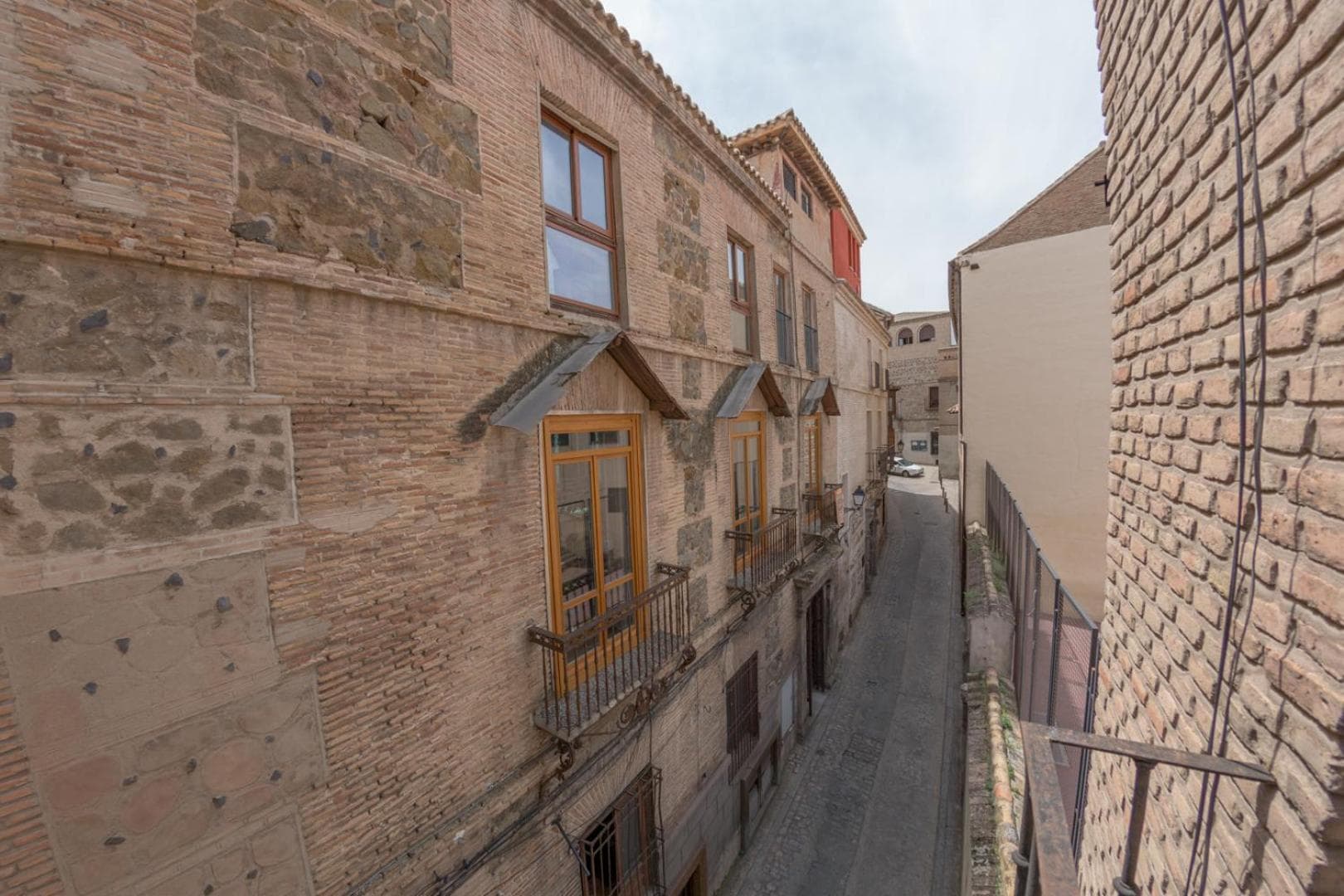 Nuñez de Arce photo 8