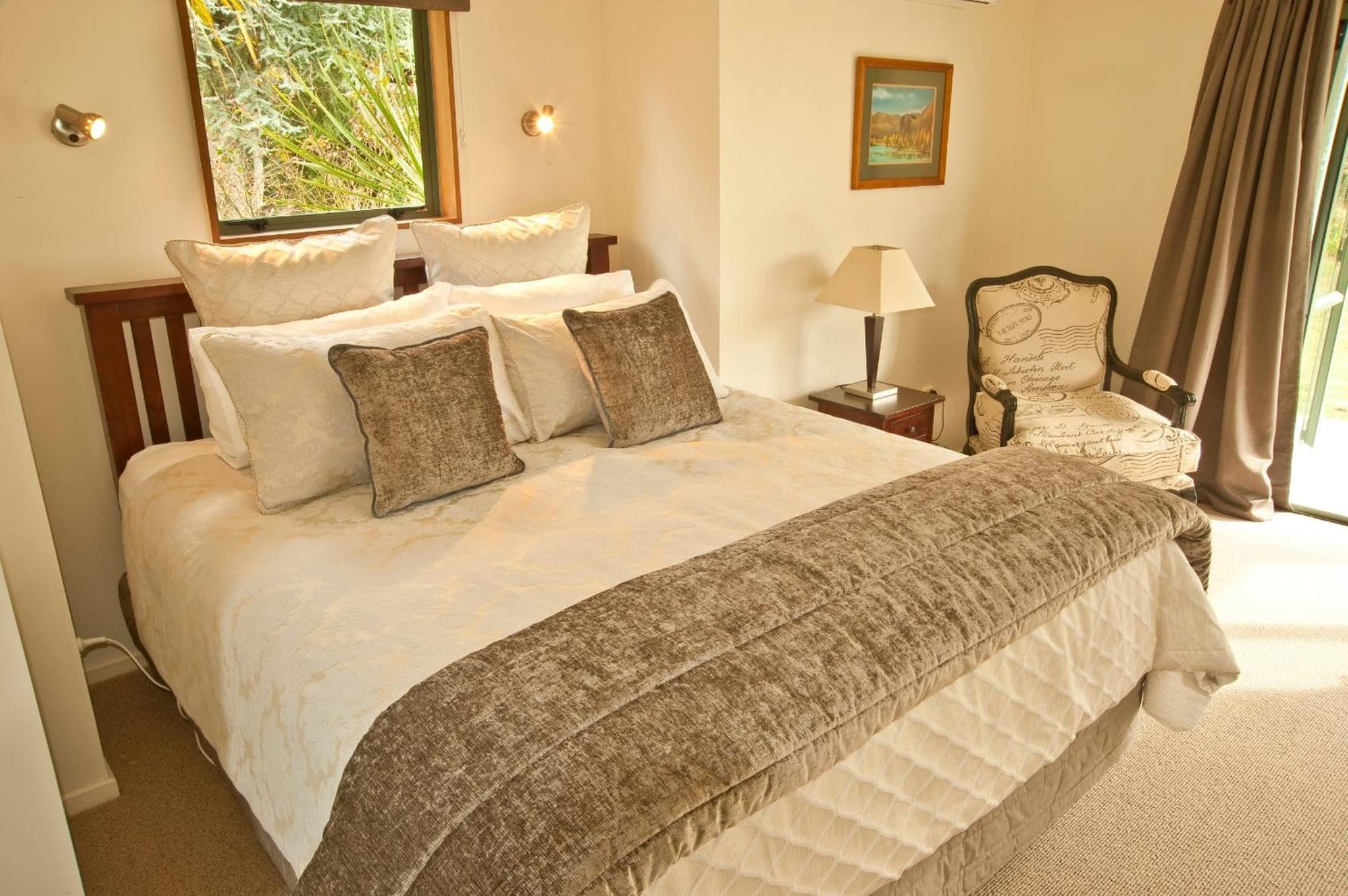 Whakaipo Lodge photo 2