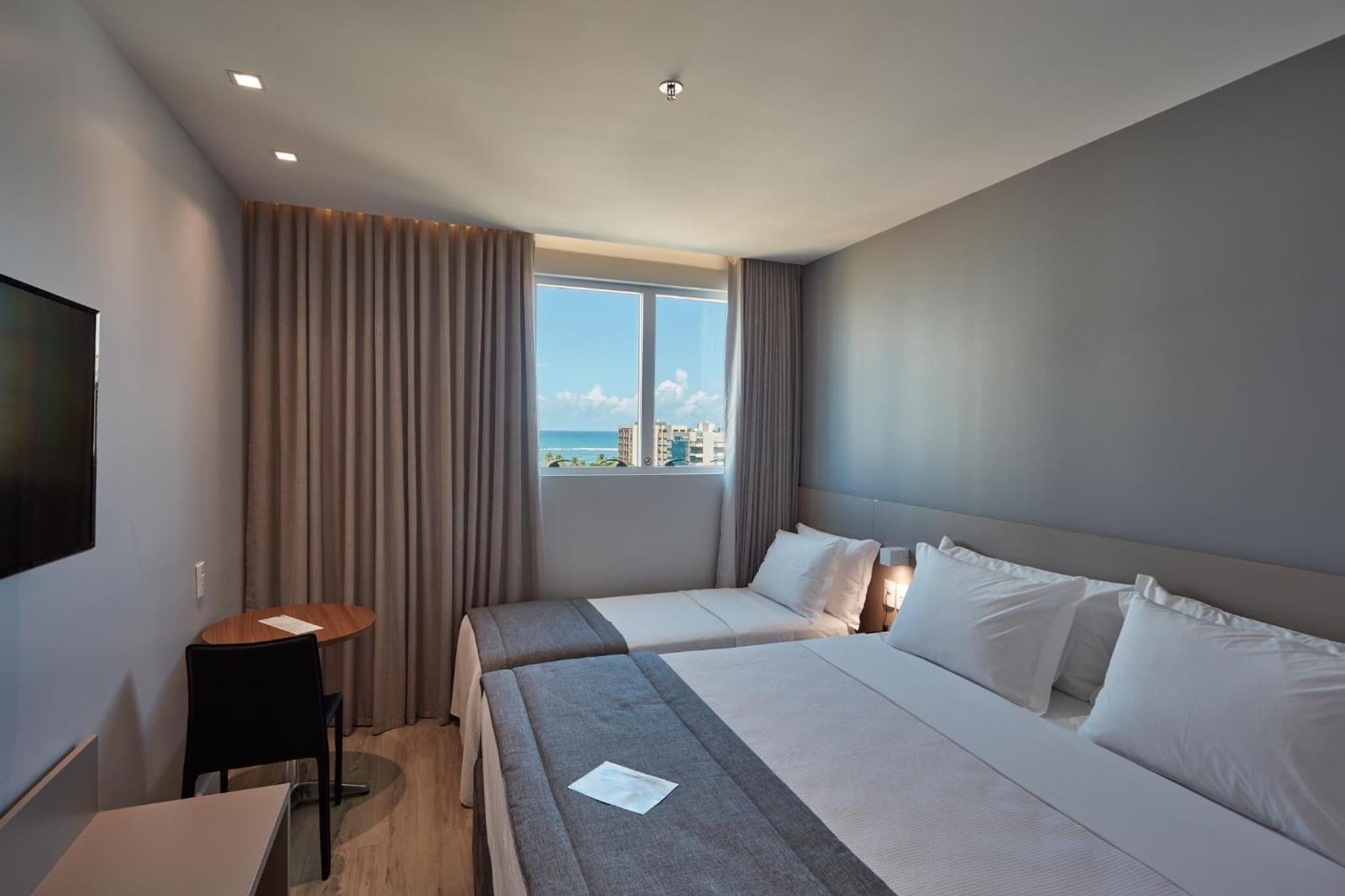 Flix Hotel photo 8