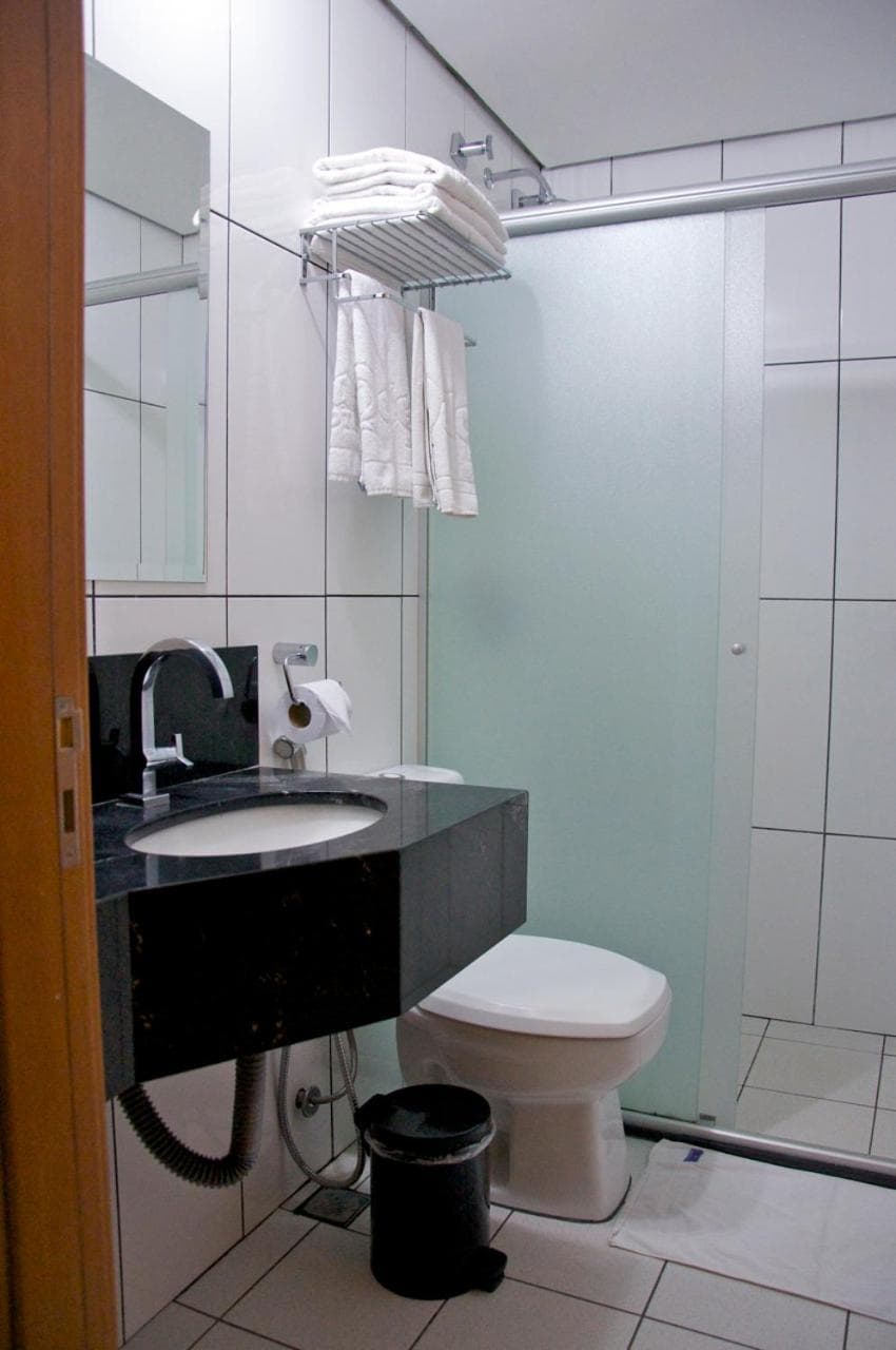 Delcas Hotel photo 2