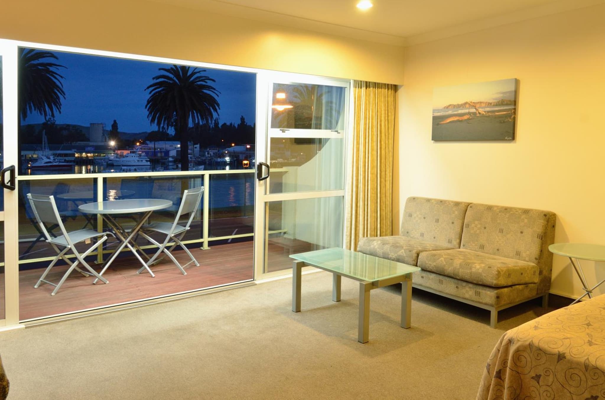 Senator Motor Inn photo 9