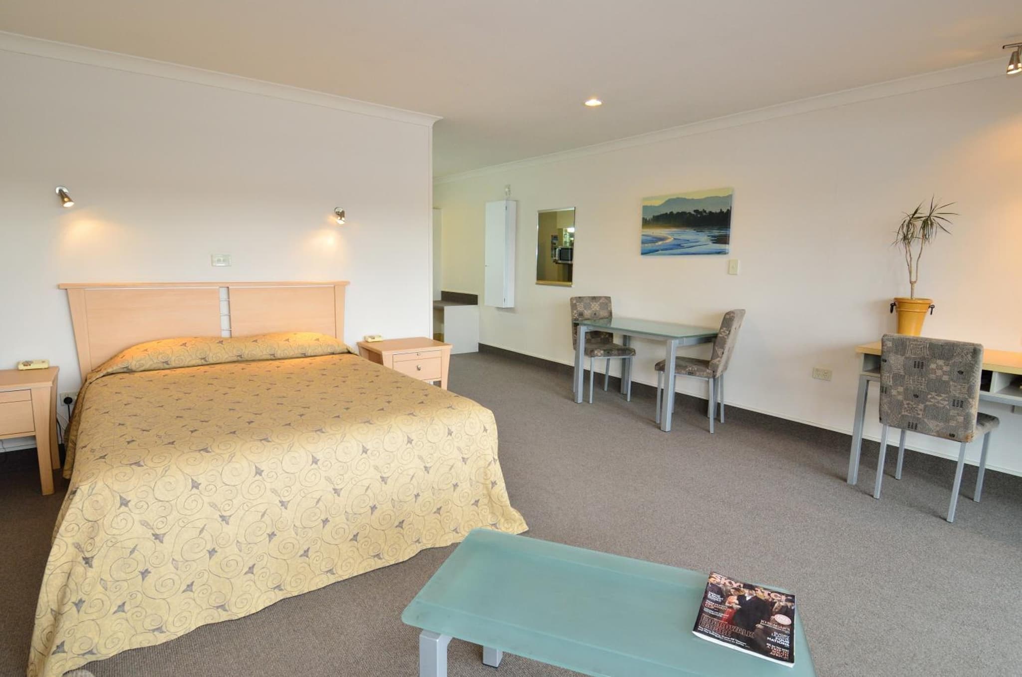 Senator Motor Inn photo 7