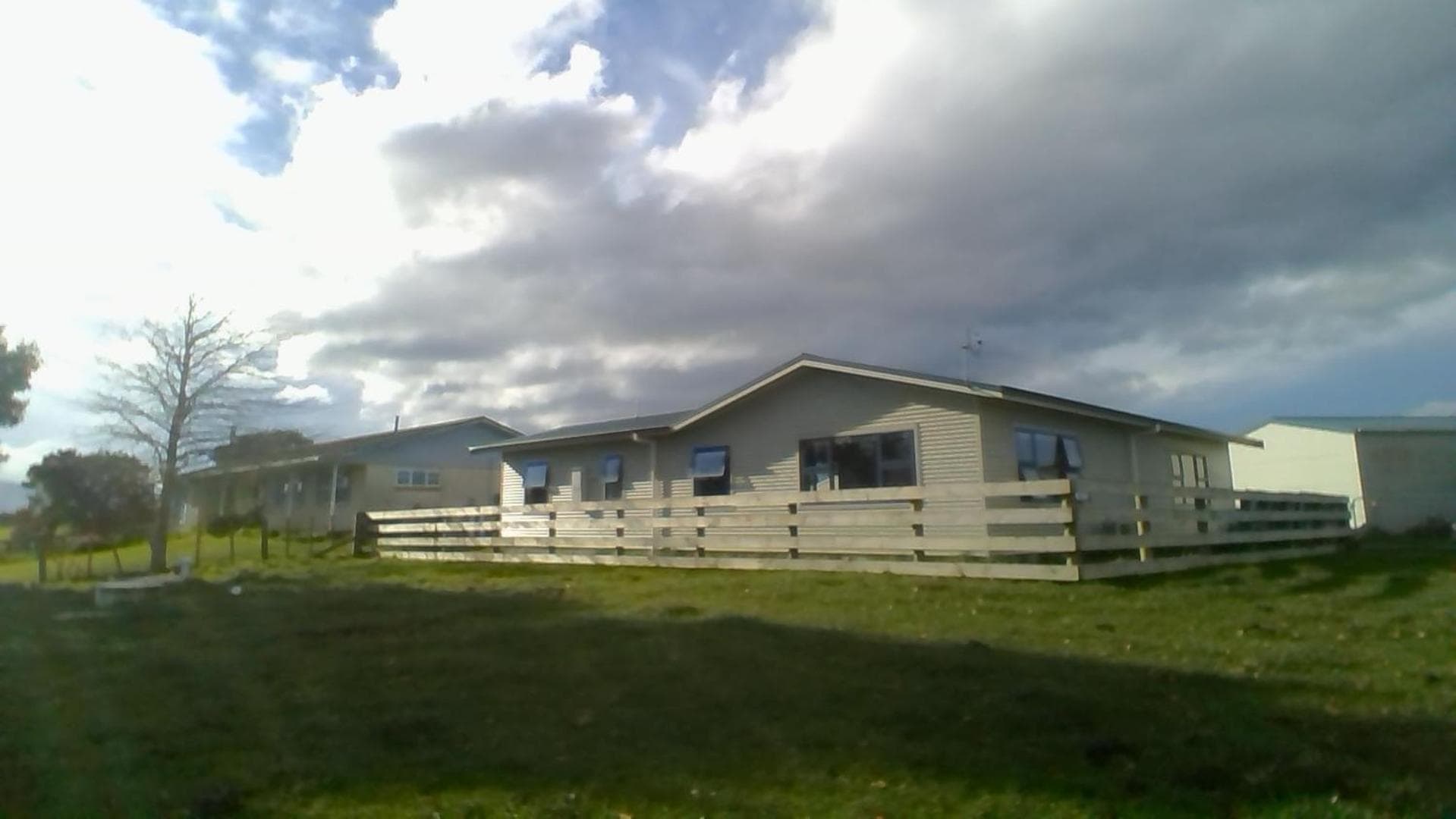 Waihakeke Cottage photo 6