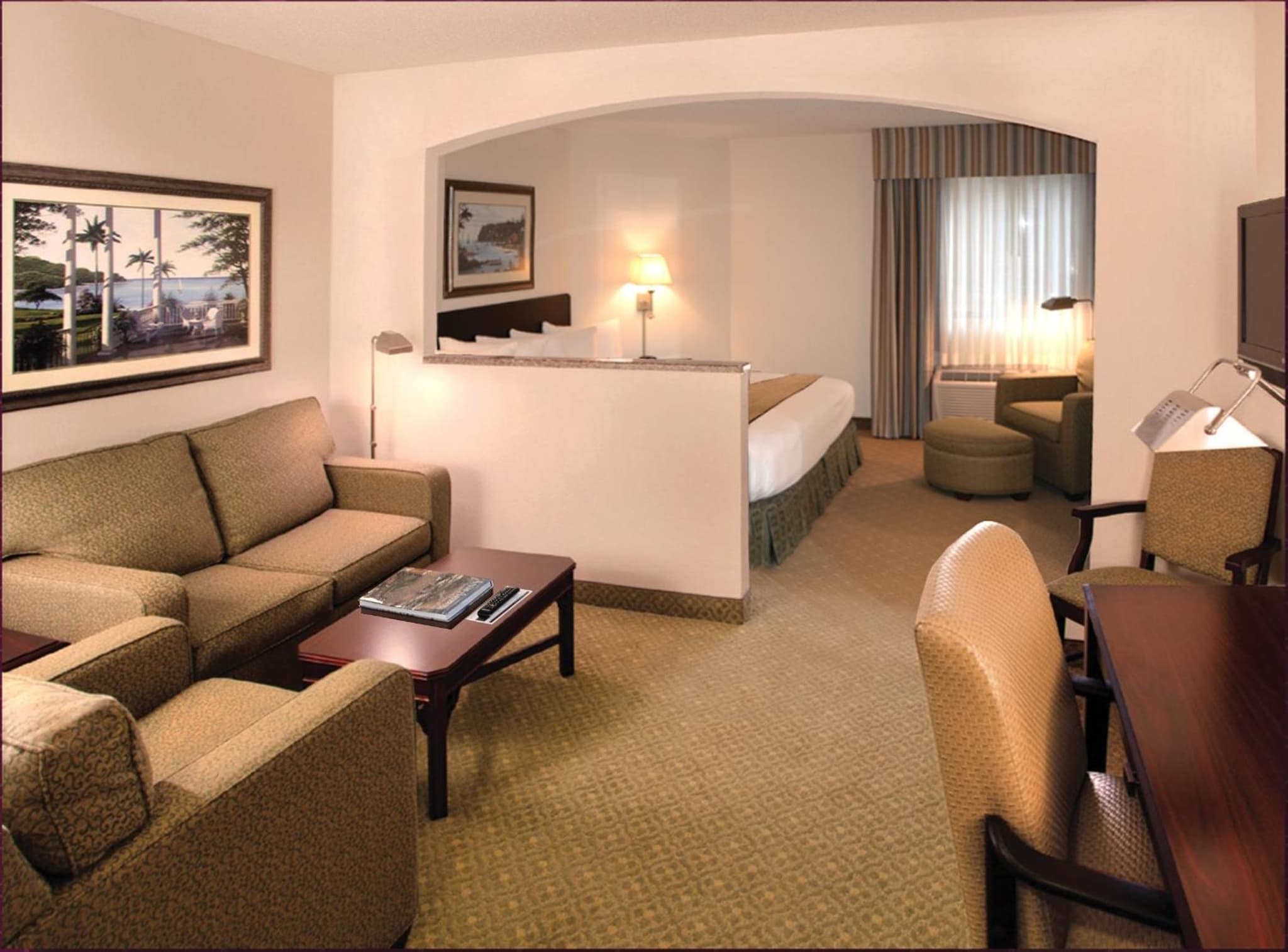 Ann Arbor Regent Hotel and Suites photo 8