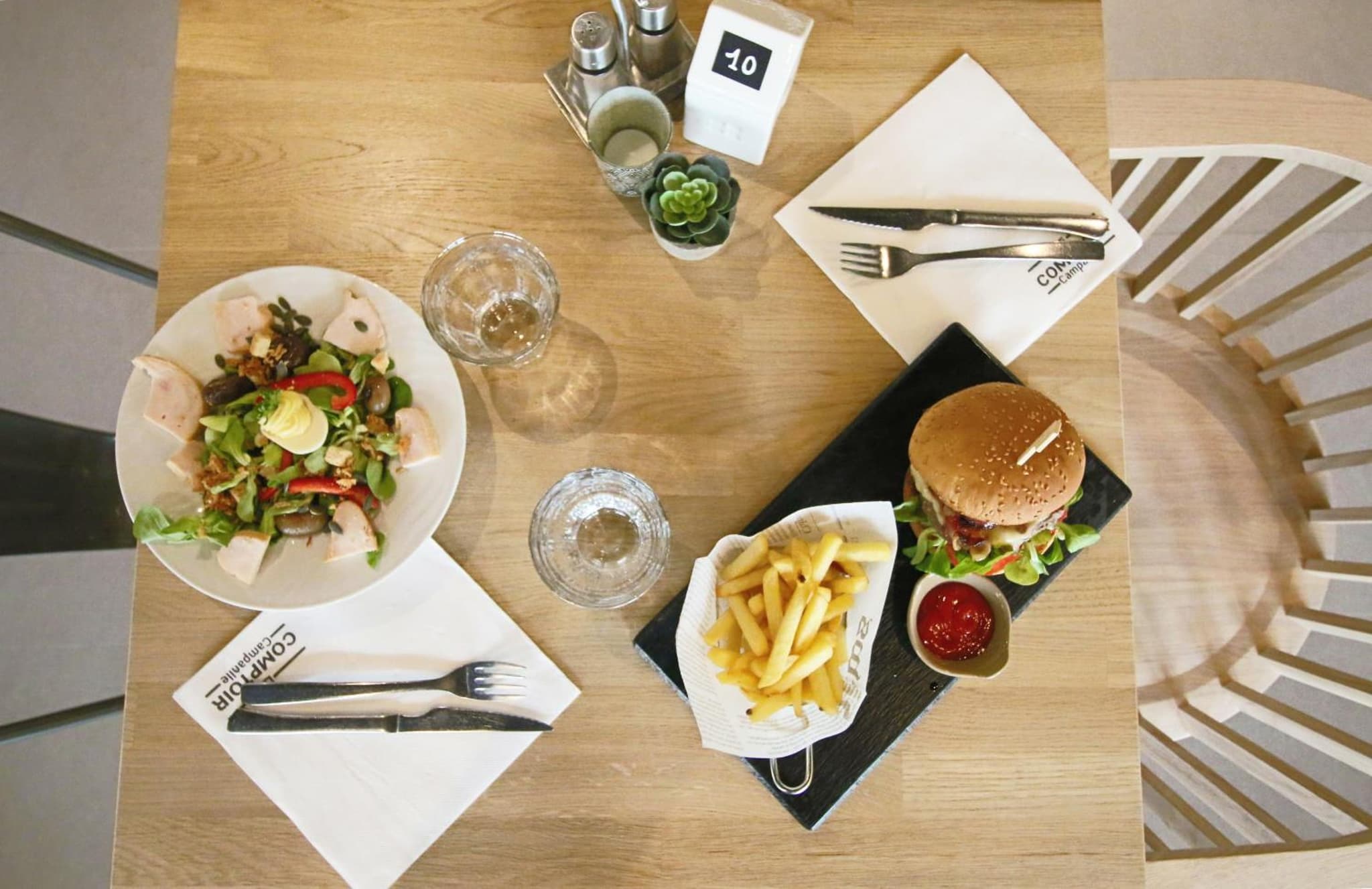 dining