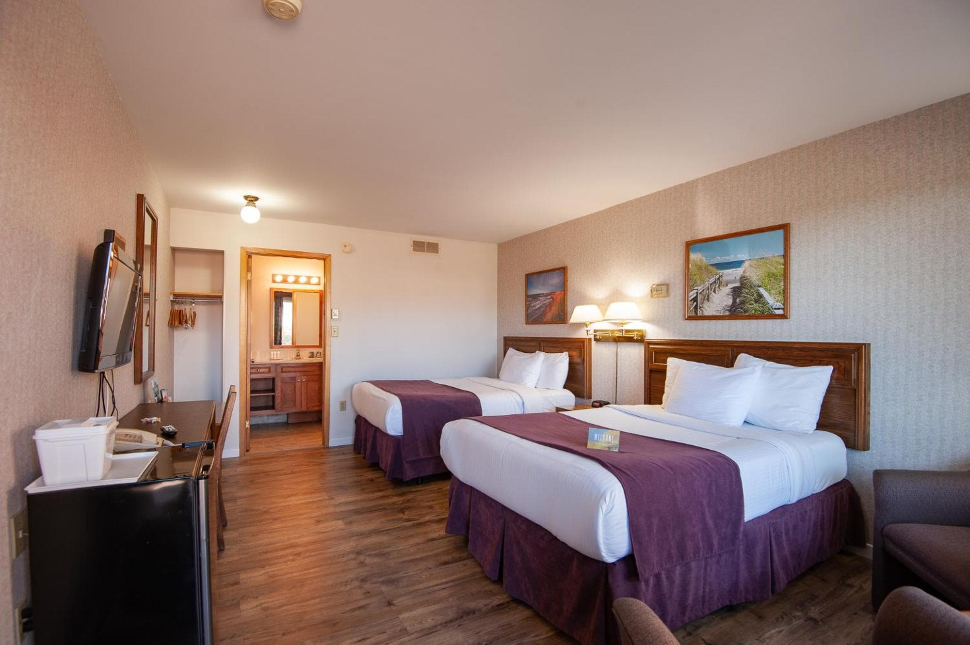 Dutch Inn photo 8