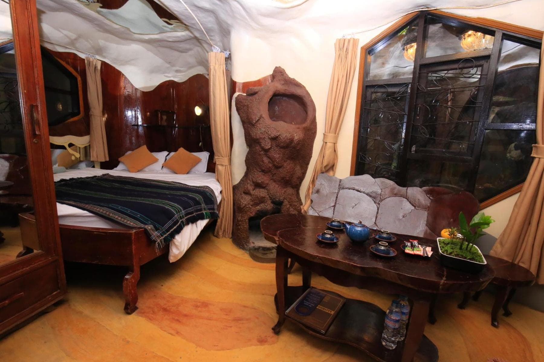 Crazy House photo 7