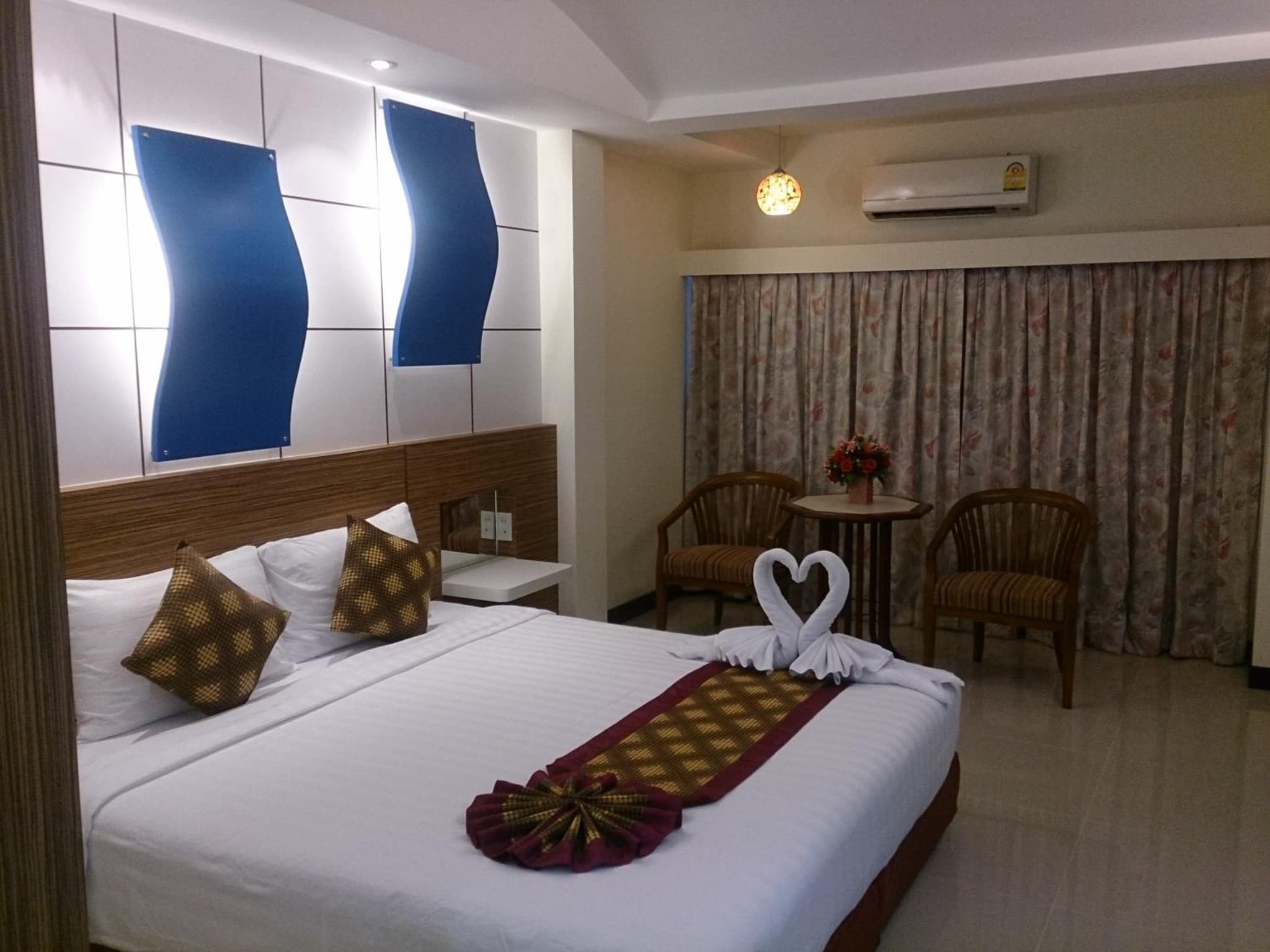 The Camelot Hotel Pattaya photo 4