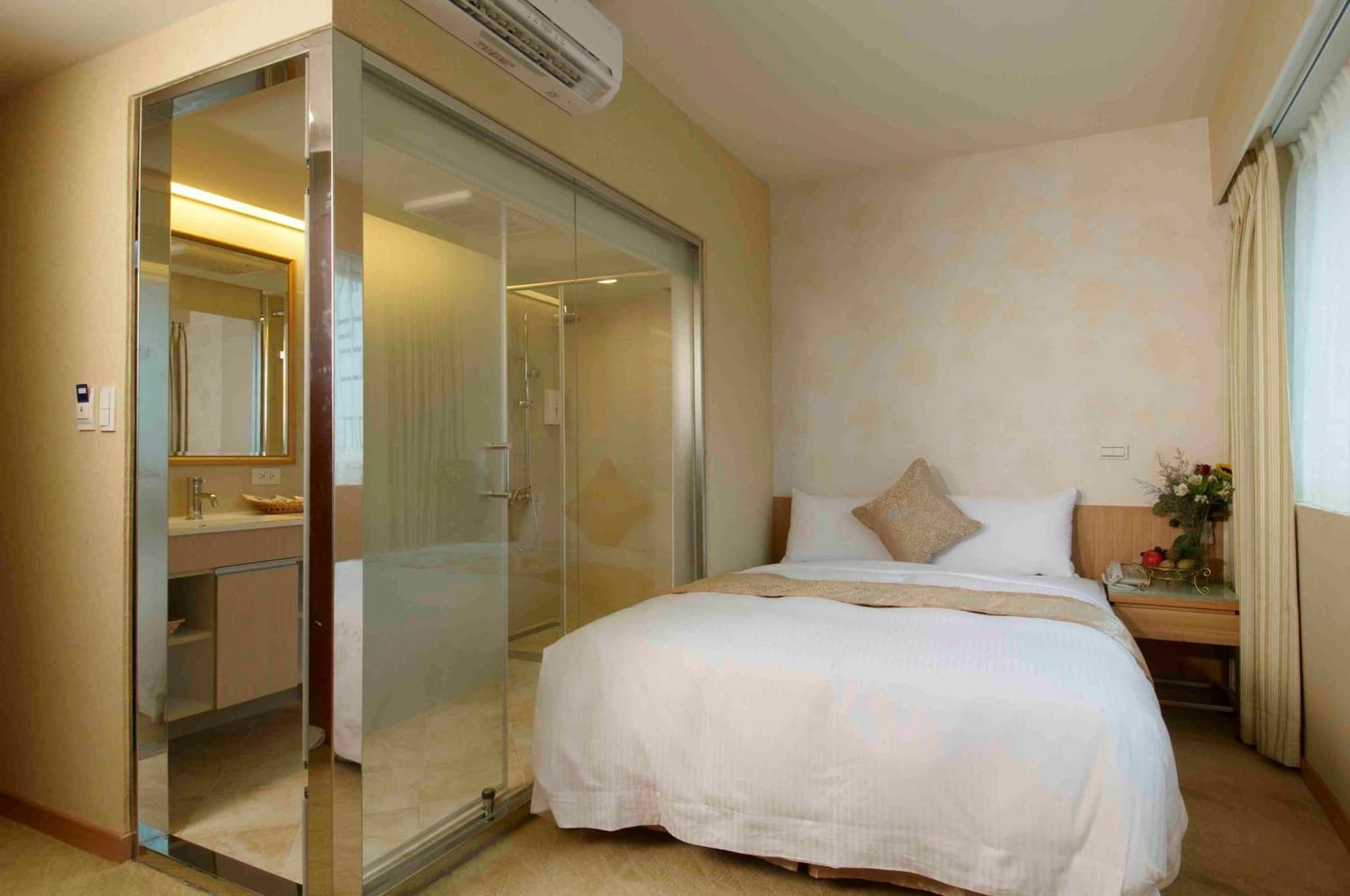 Hotel Color photo 4