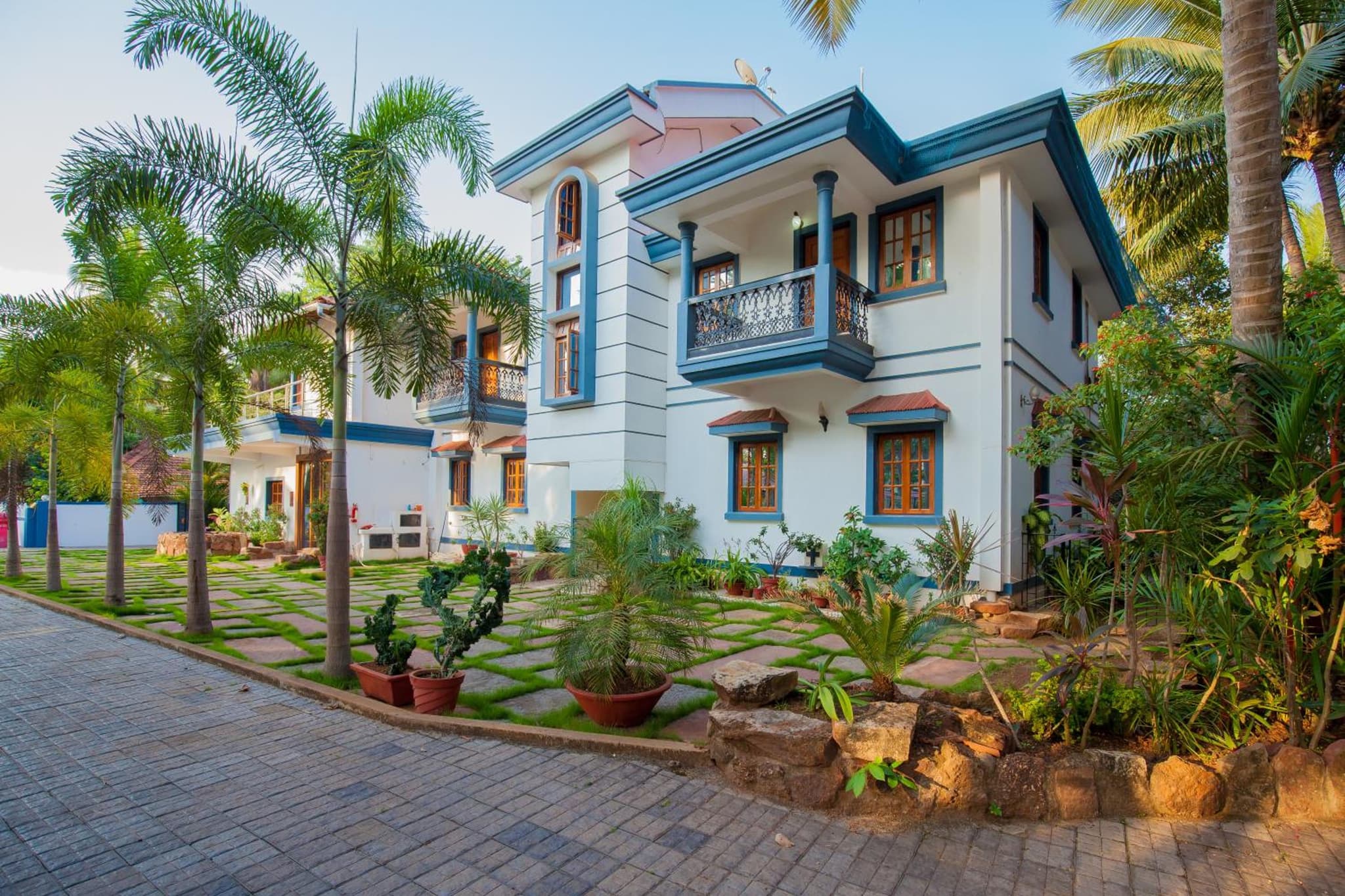 Mistral Holidays Near Trinity Beach & Benaulim Beach