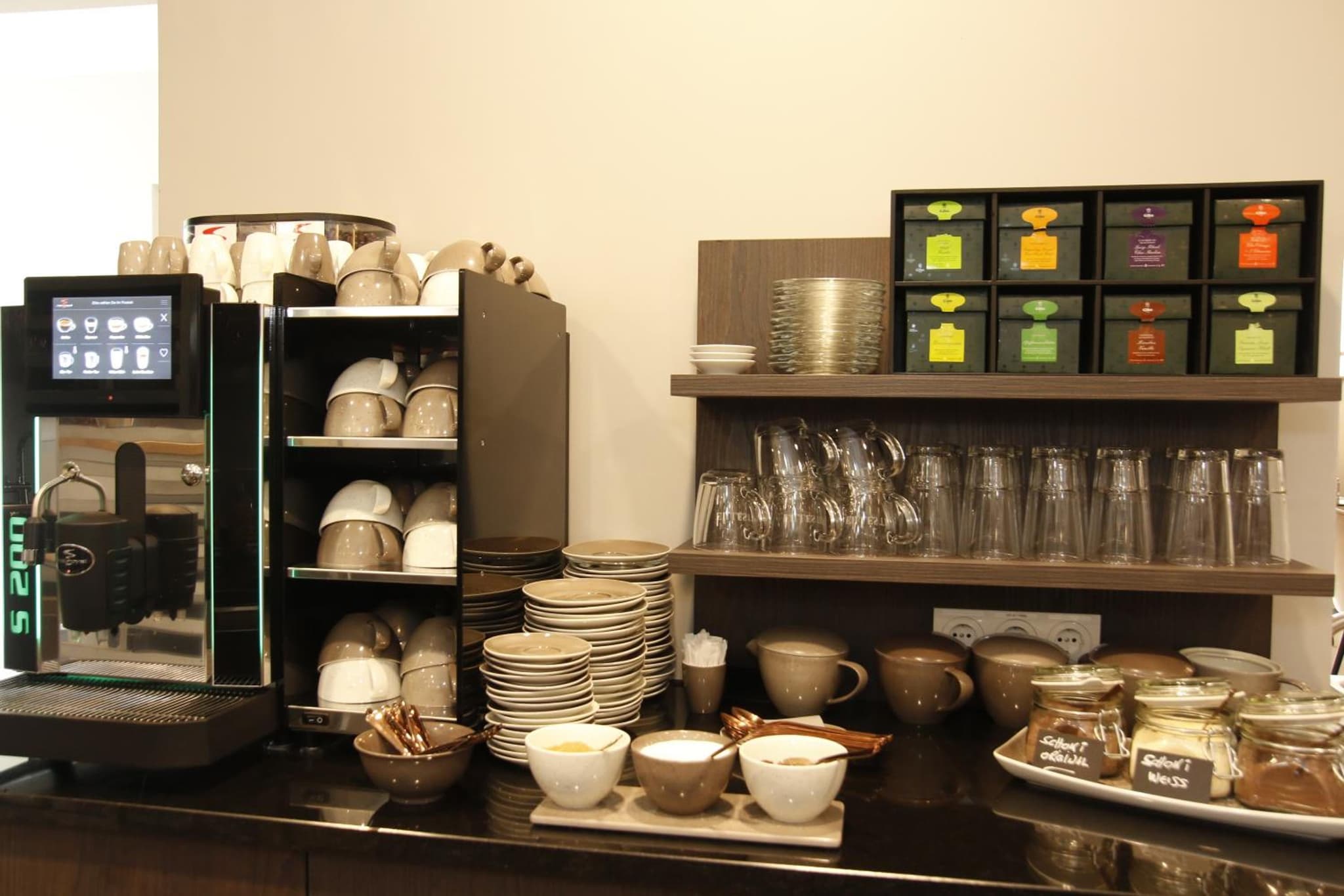 Amelie No 1 Hotel & Appartements photo 9