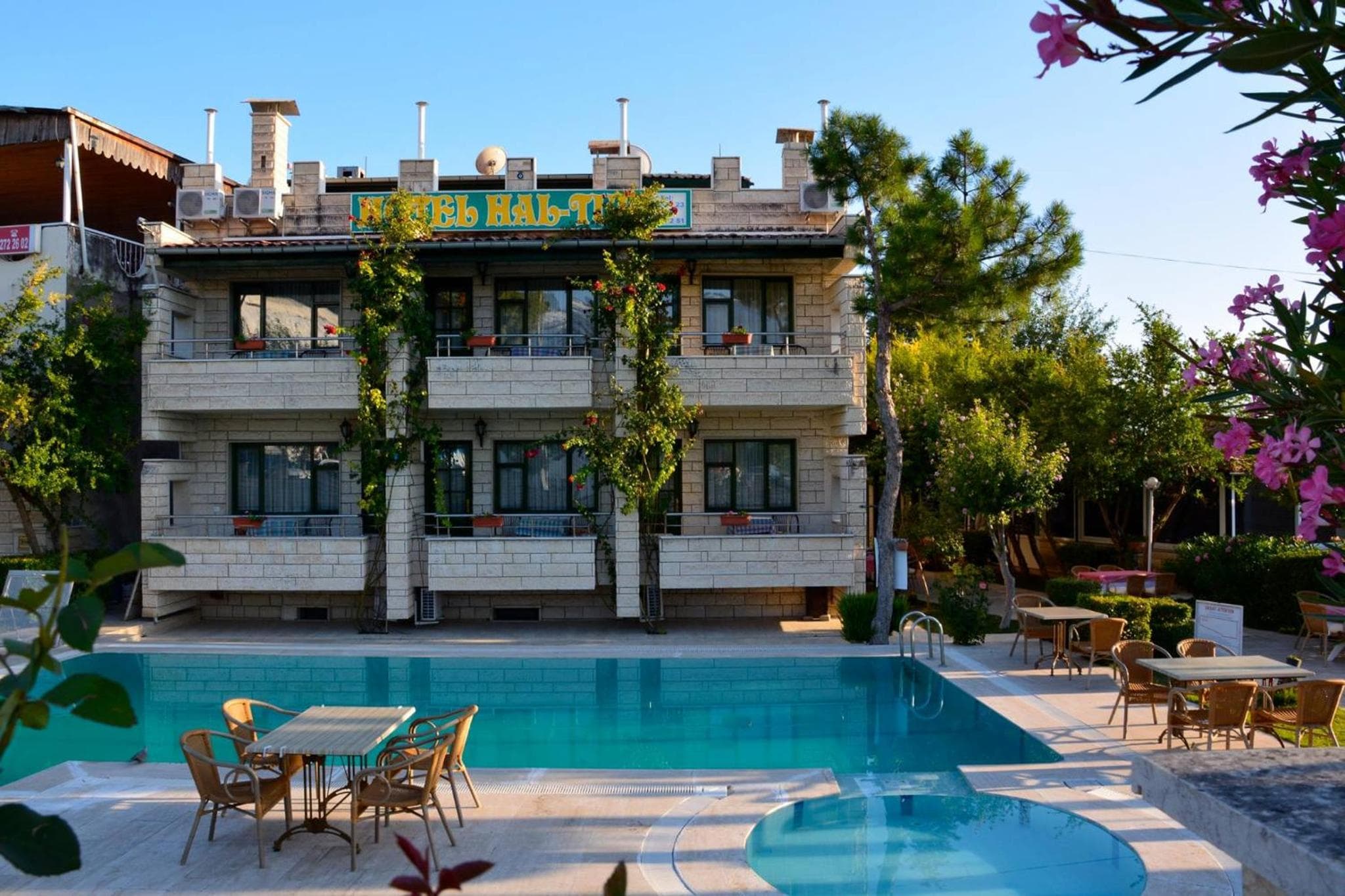 Hotel HAL-TUR