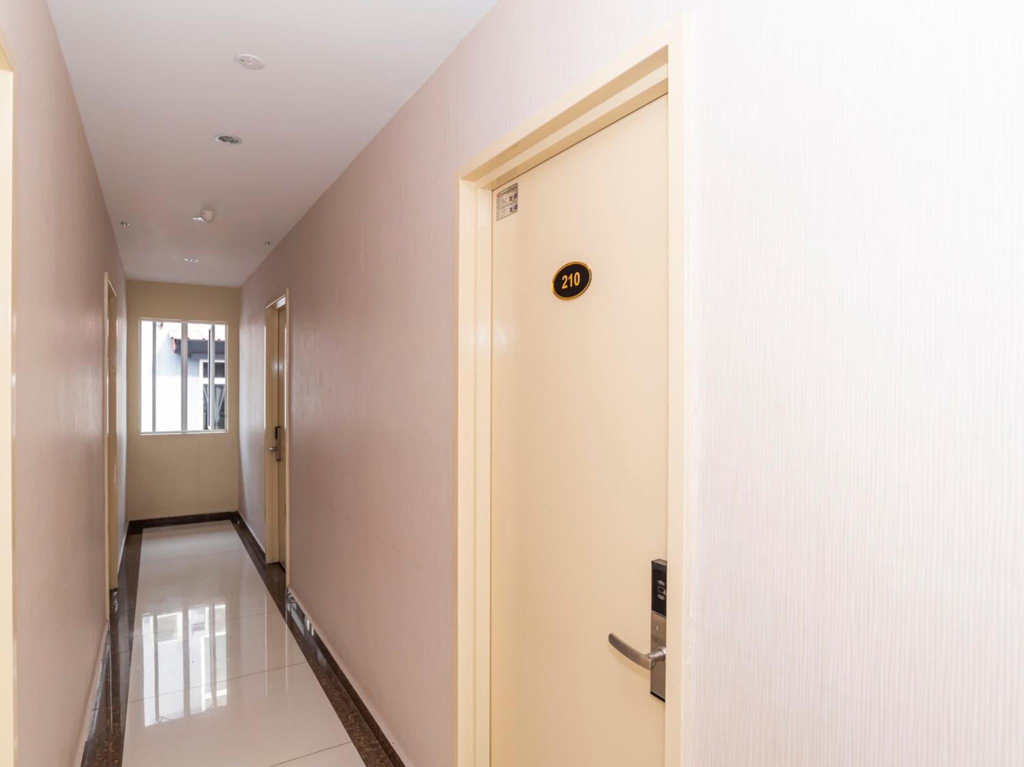 MK Paradise hotel photo 5