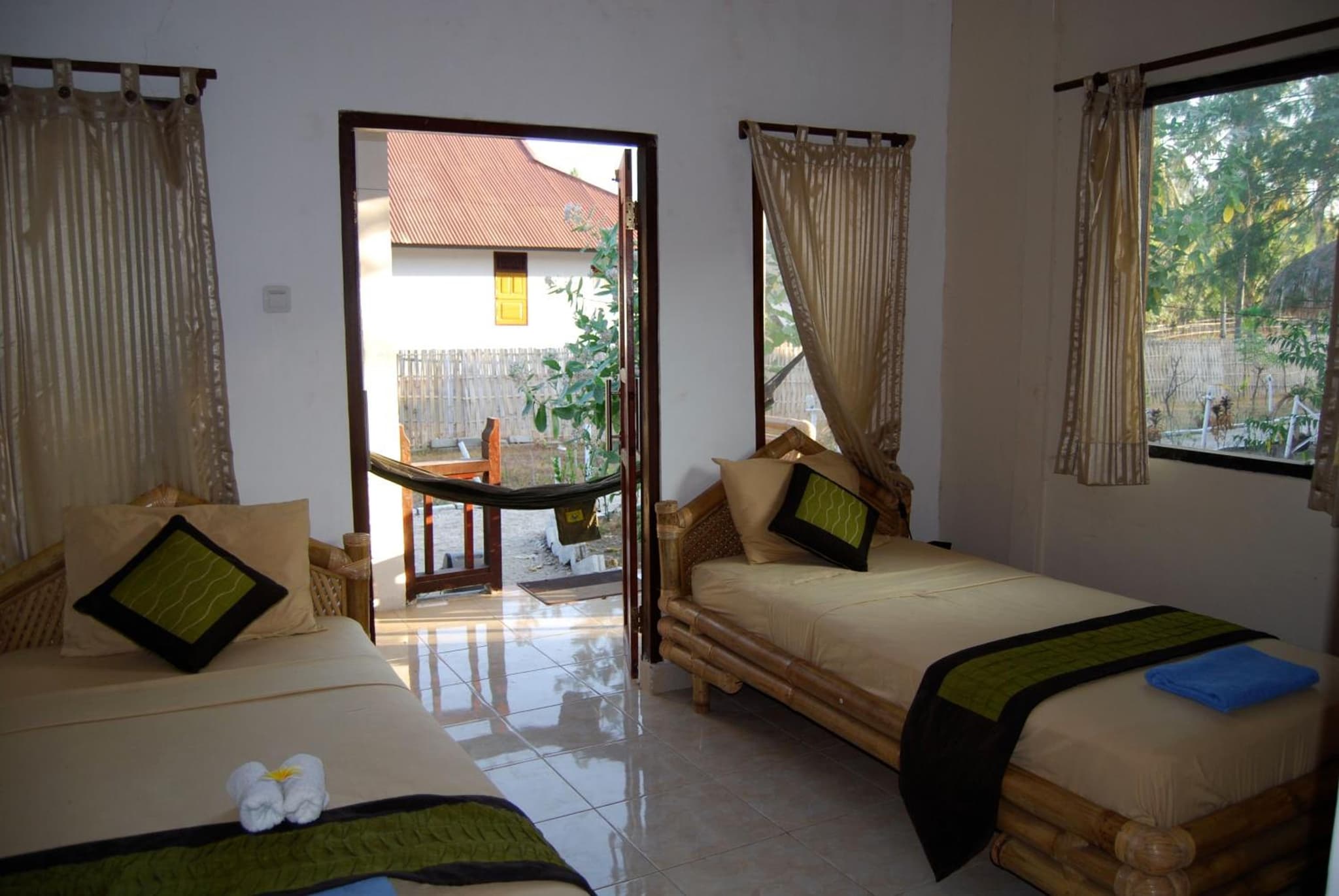 Star Bar and Bungalows photo 8