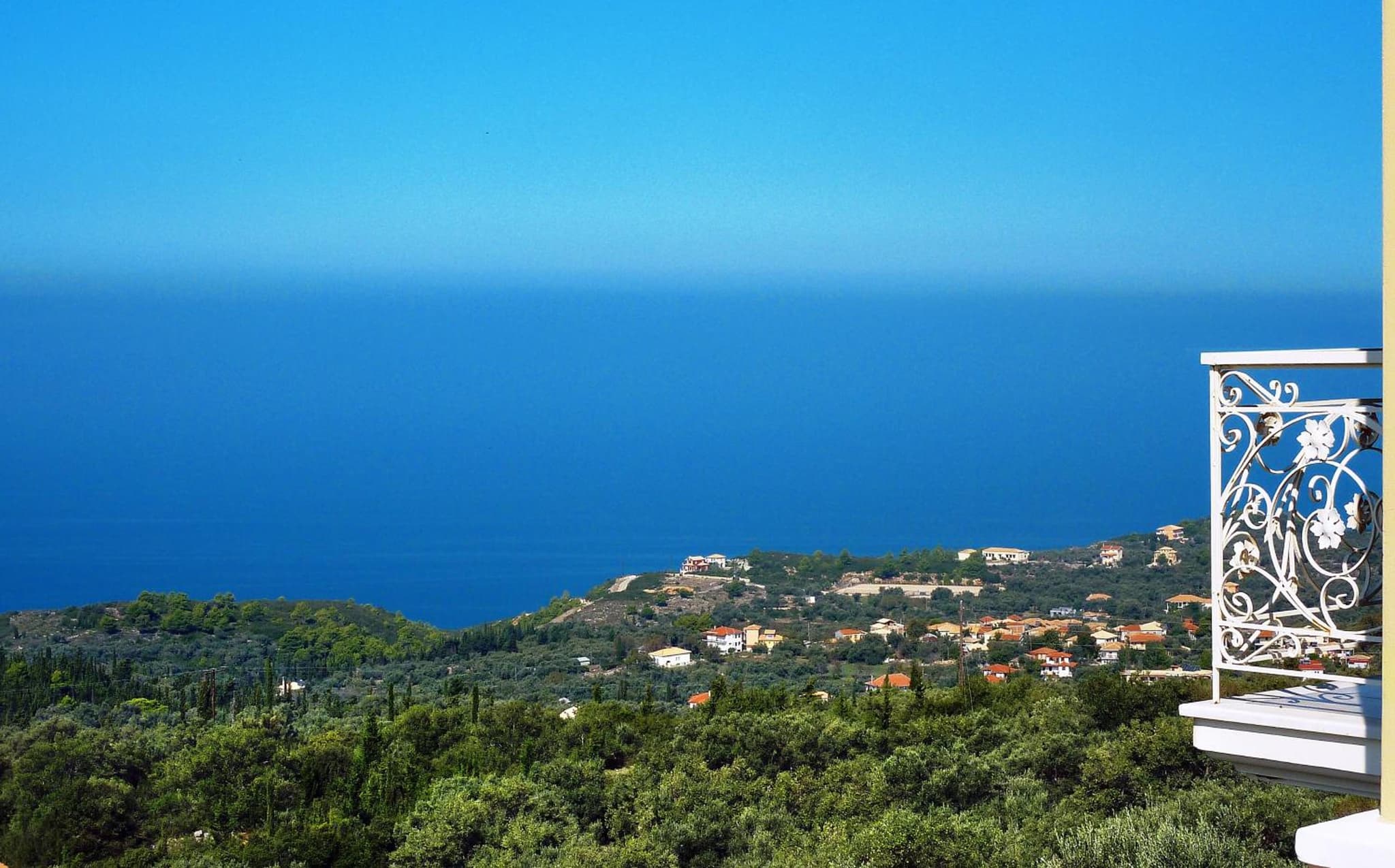 Artblue Villas photo 4