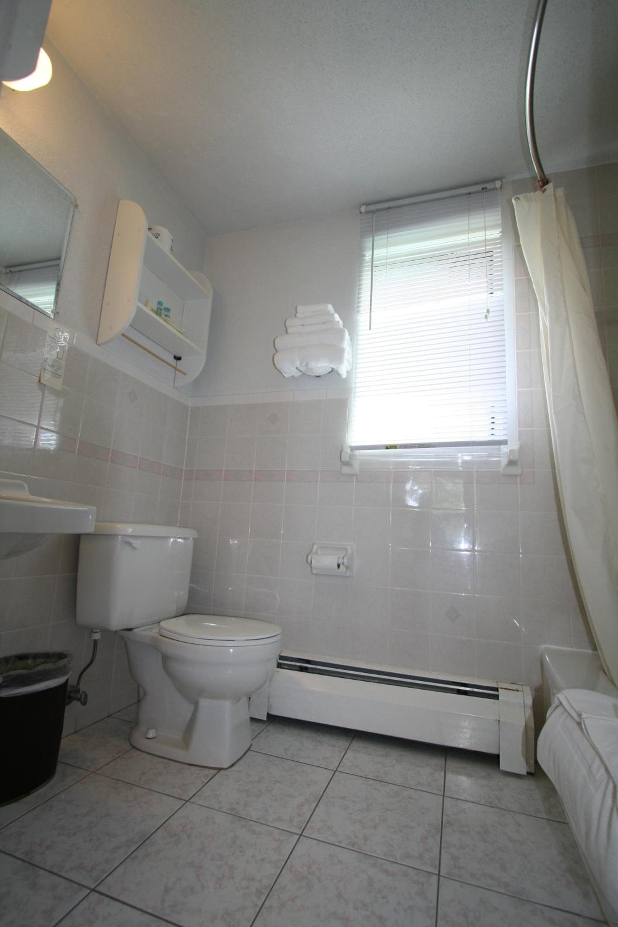 Motel 6 Campbellford, ON photo 2