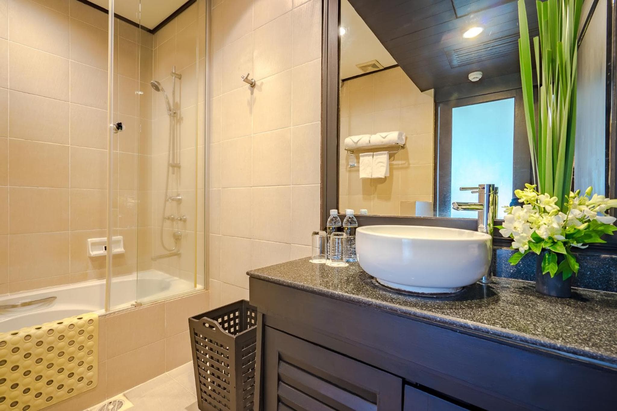 Impiana Beachfront Resort Chaweng Noi, Koh Samui photo 8