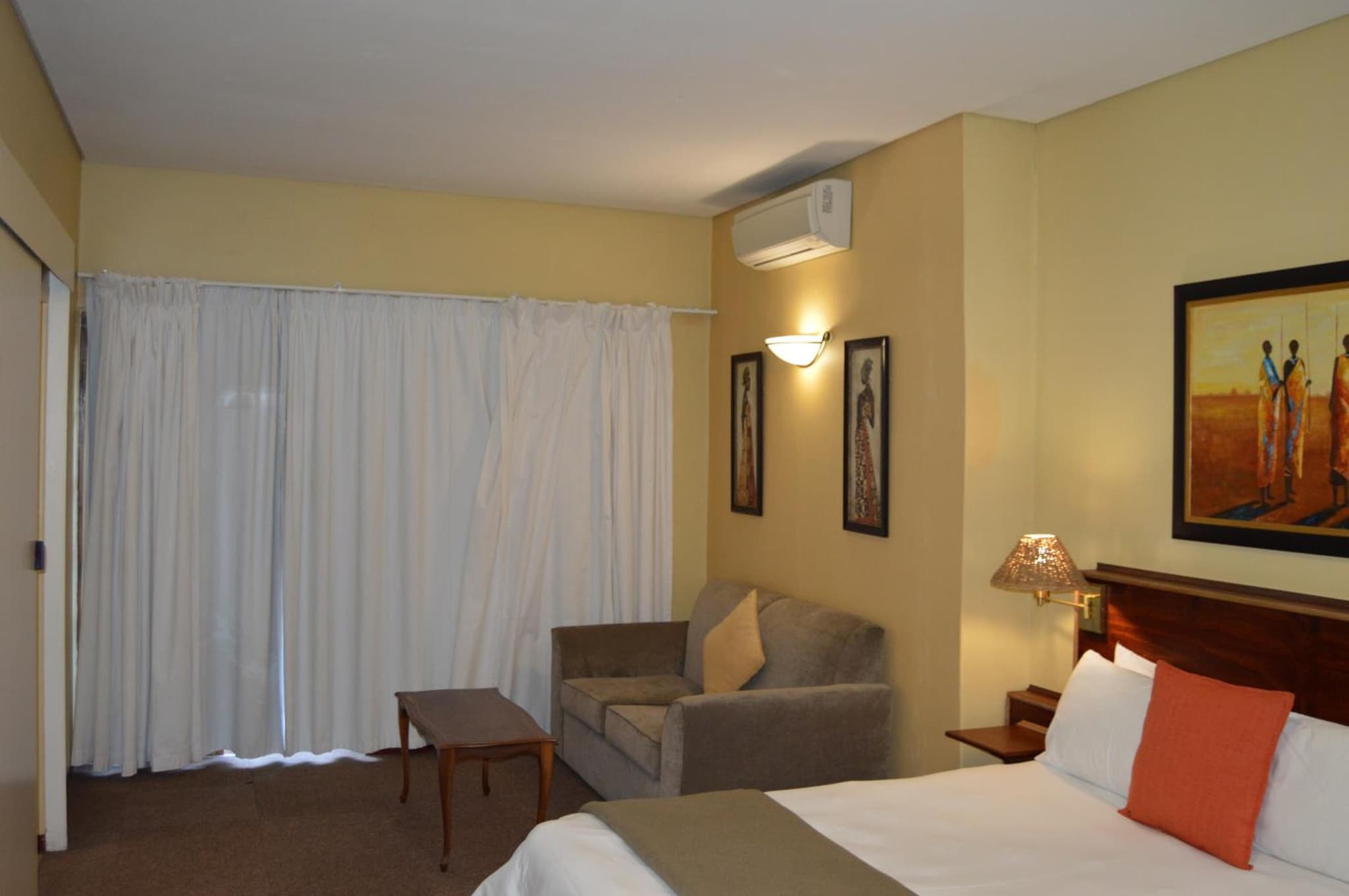 Ascot Inn photo 5
