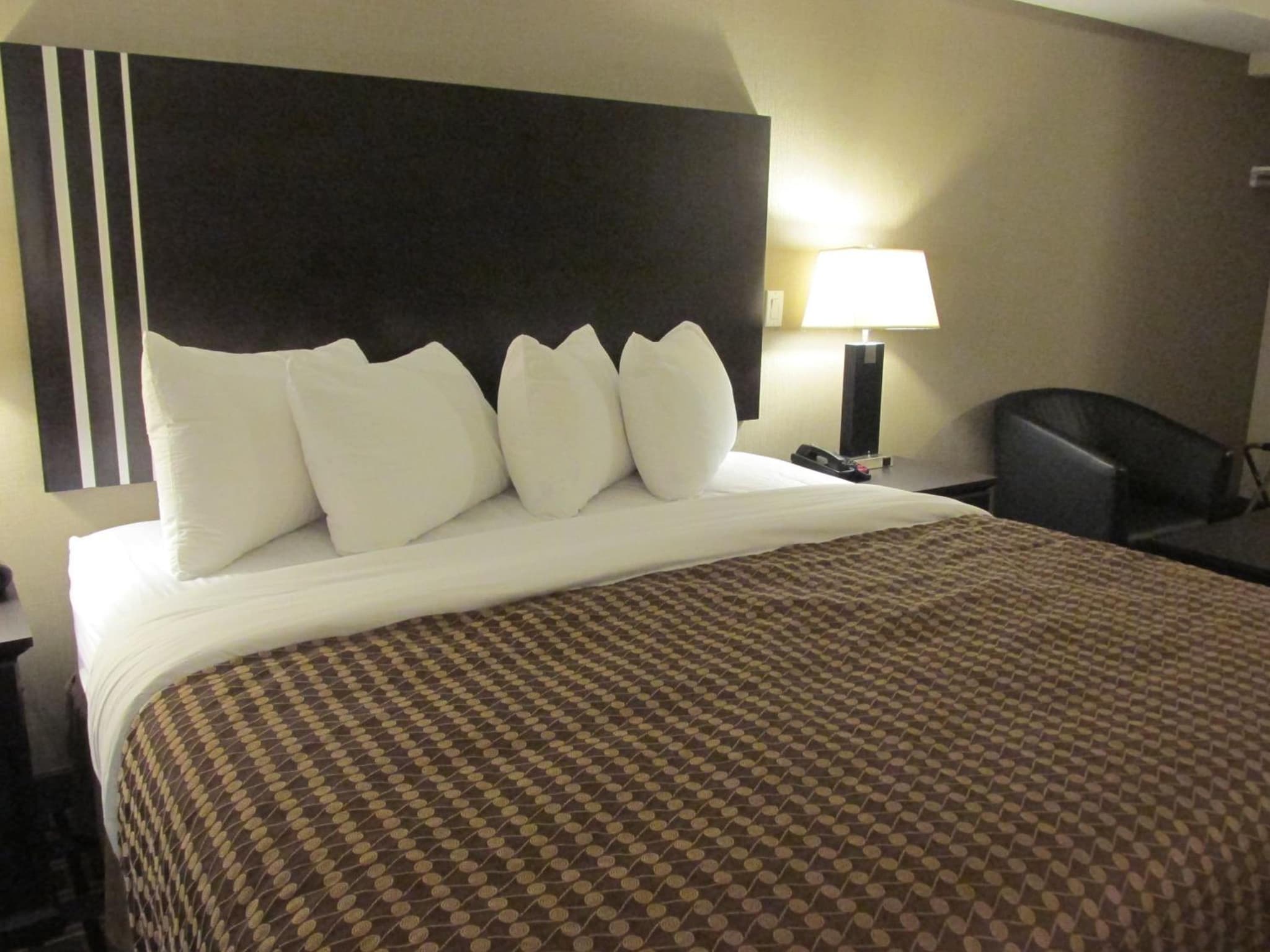 Sigma Inn & Suites photo 9