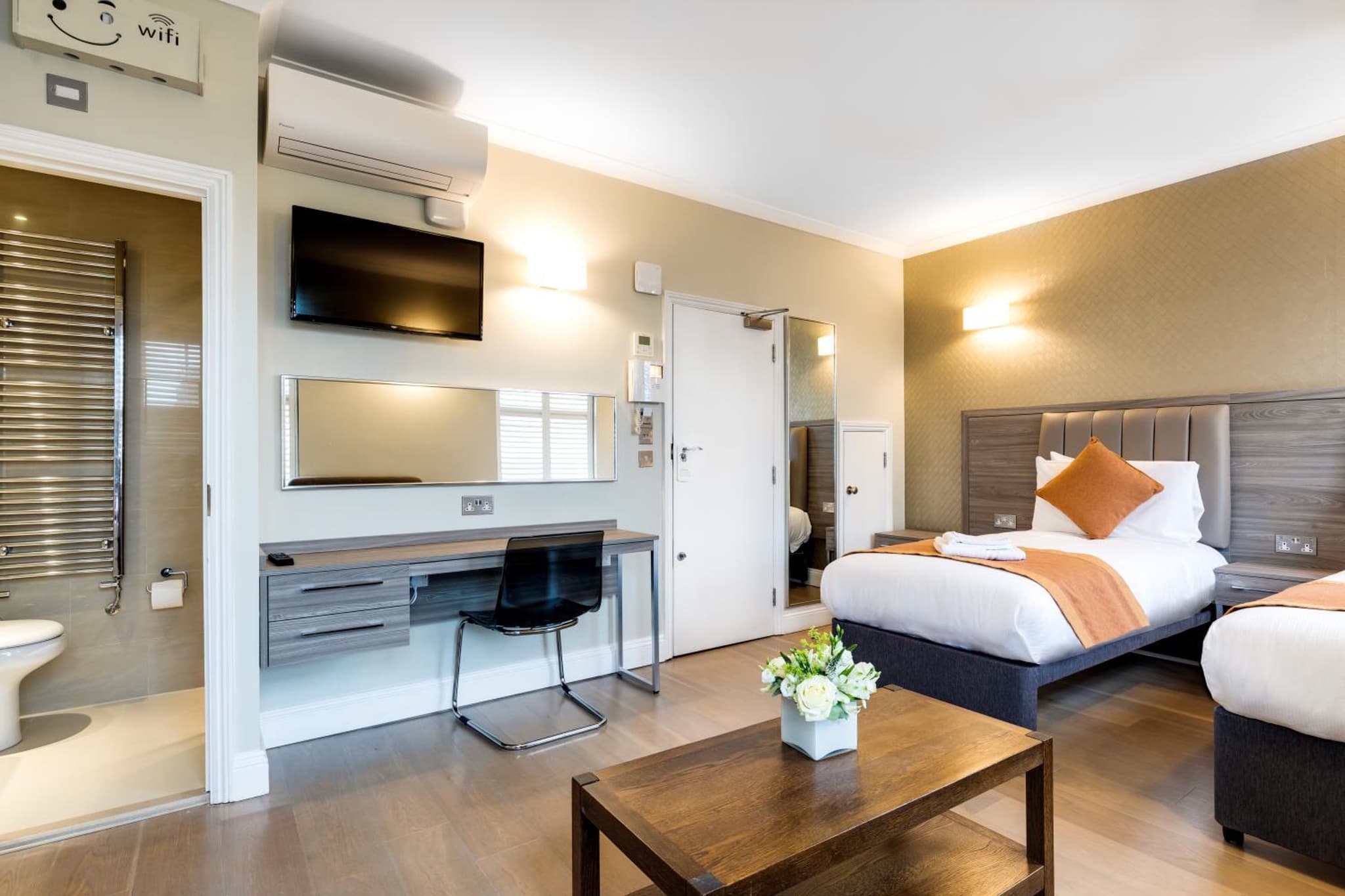 SW1 Apartments photo 5