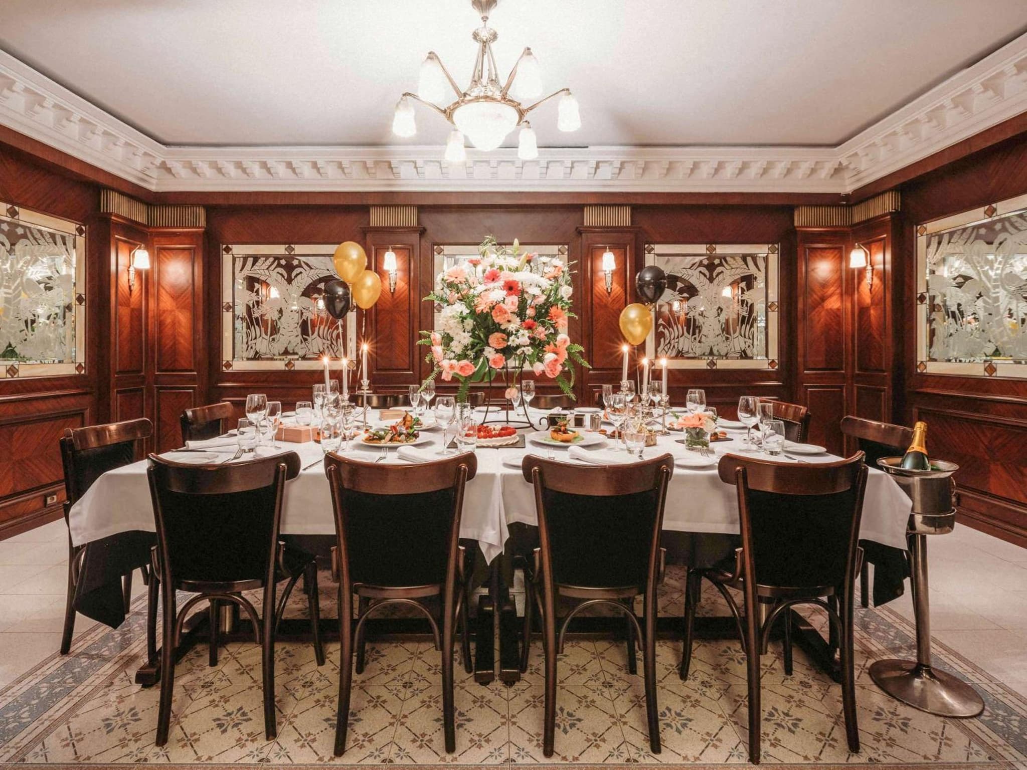 dining