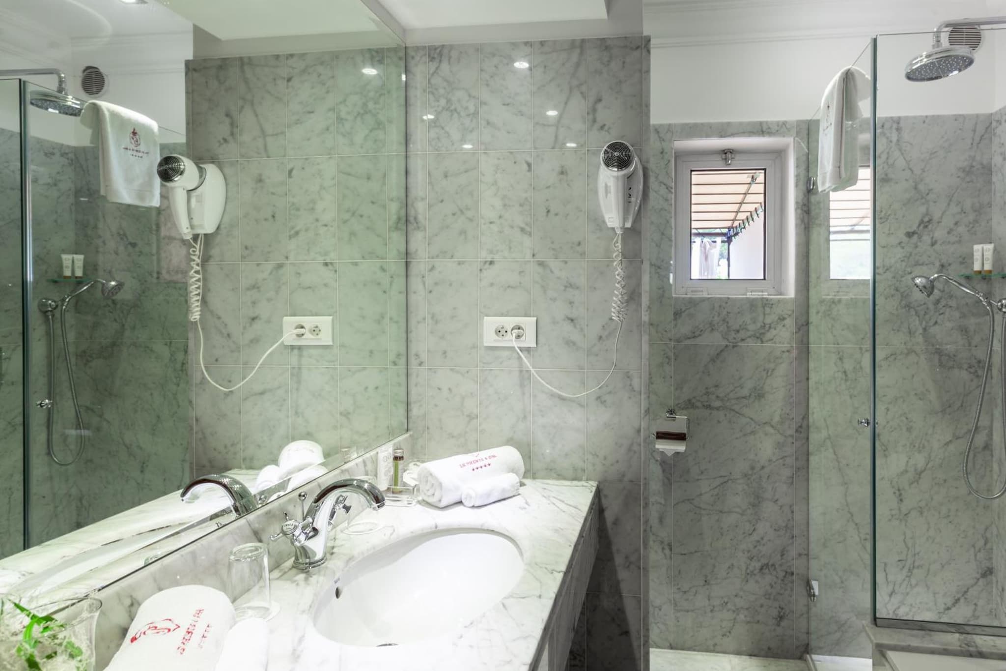 Le Phébus & Spa – Relais & Châteaux photo 2