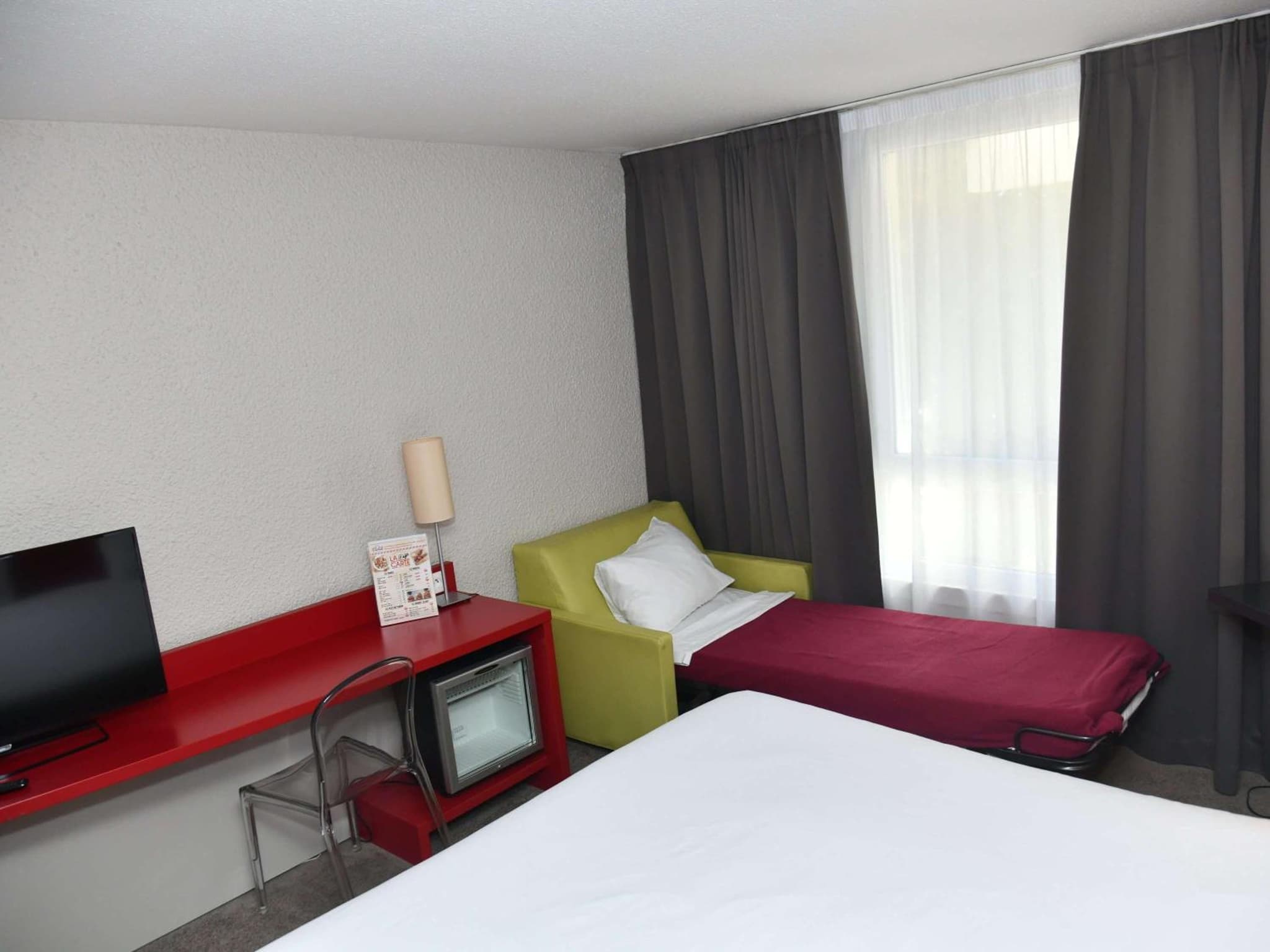ibis Styles Avignon Sud photo 4