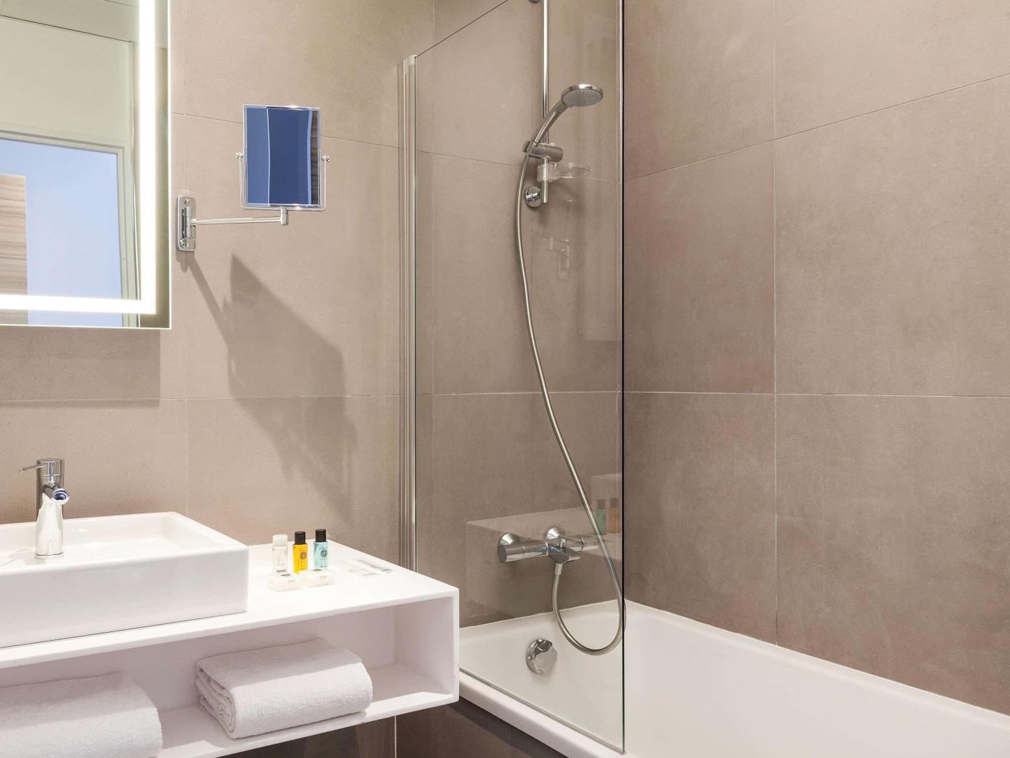 Novotel Tours Centre Gare photo 6