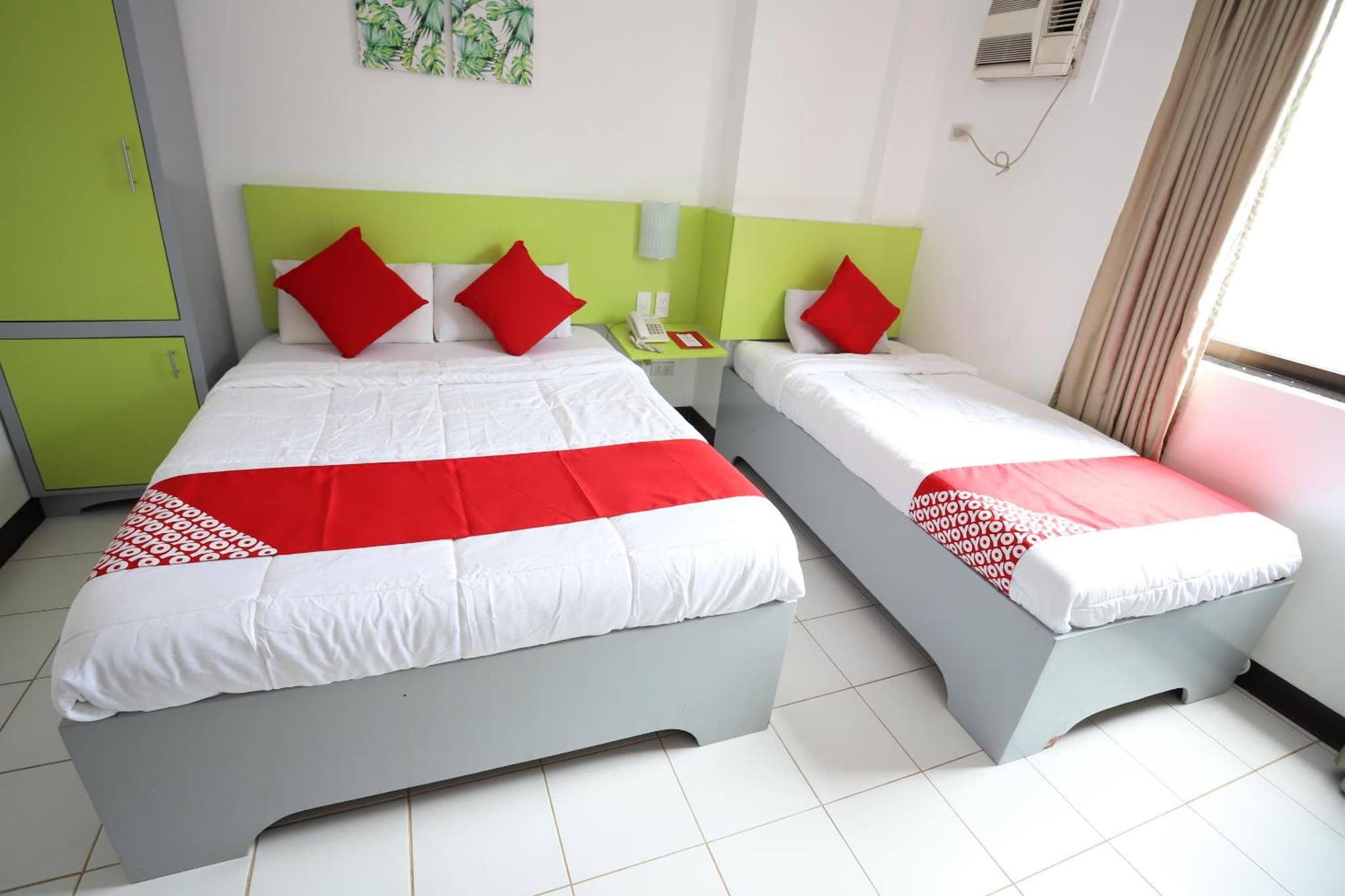 OYO 210 Apple Tree Suites photo 9