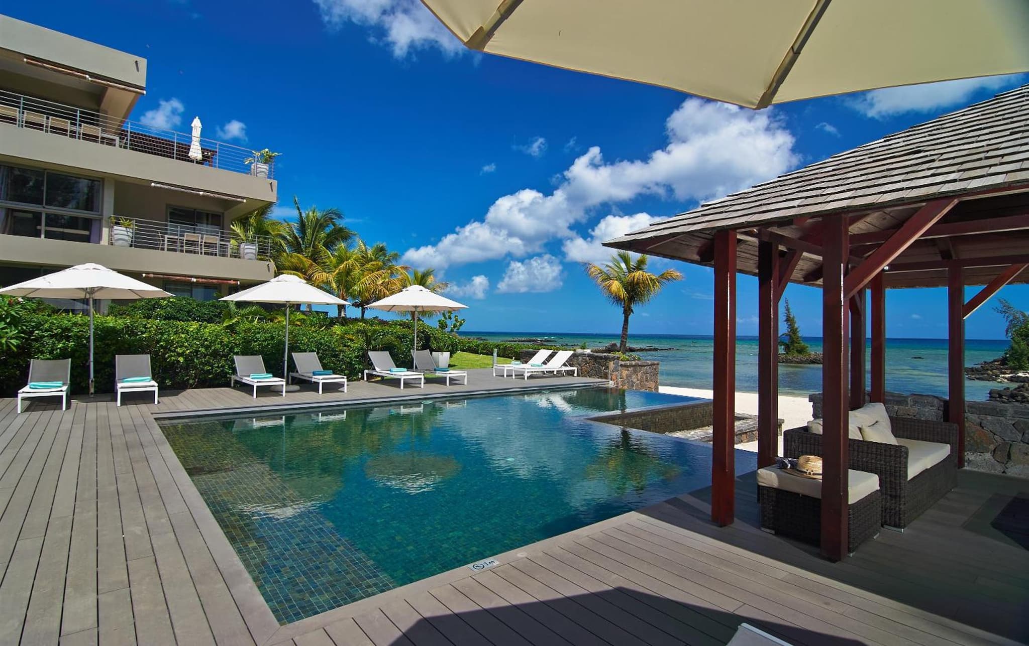 Bon Azur Beachfront Apartments & Penthouses by LOV Mauritius, Trou Aux Biches