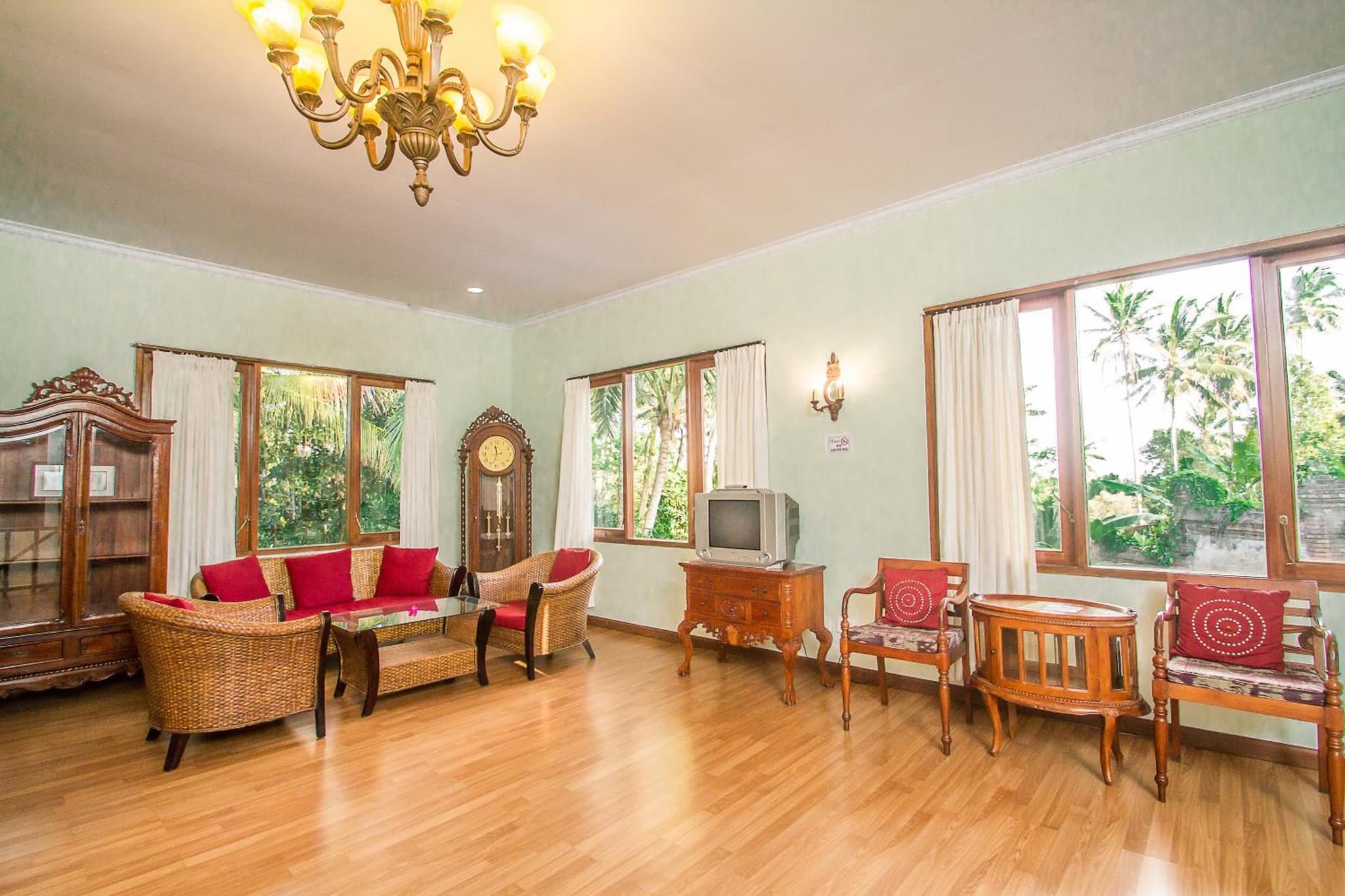 Puri Saron Hotel Madangan - Gianyar photo 8