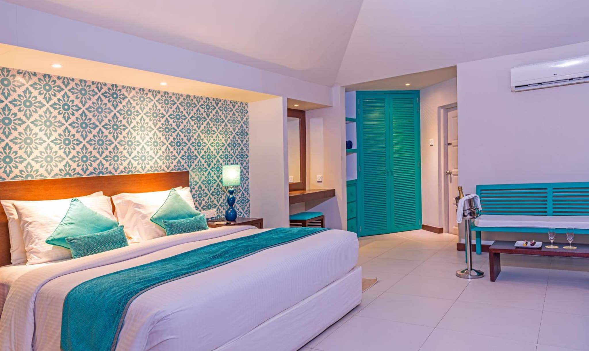 Adaaran Select Huduran Fushi - Free Dine around Premium All Inclusive 24 hours - 30 mins by Speedboat photo 8