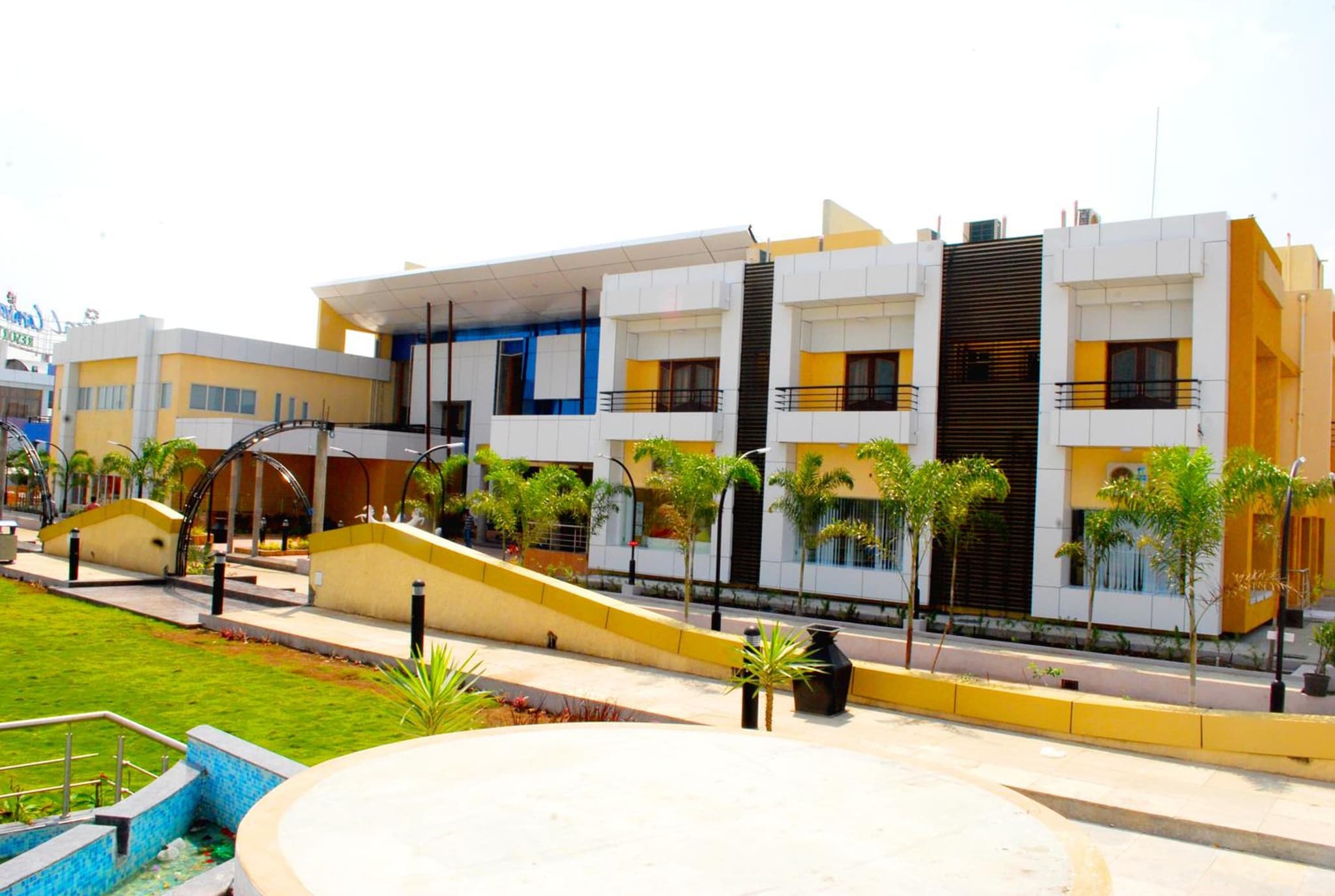 Carnival Resort photo 9