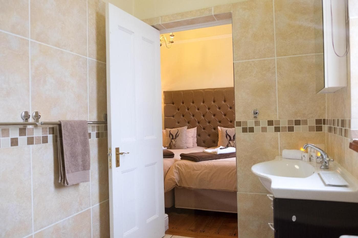 5 Camp Street Guesthouse & Self-catering photo 6