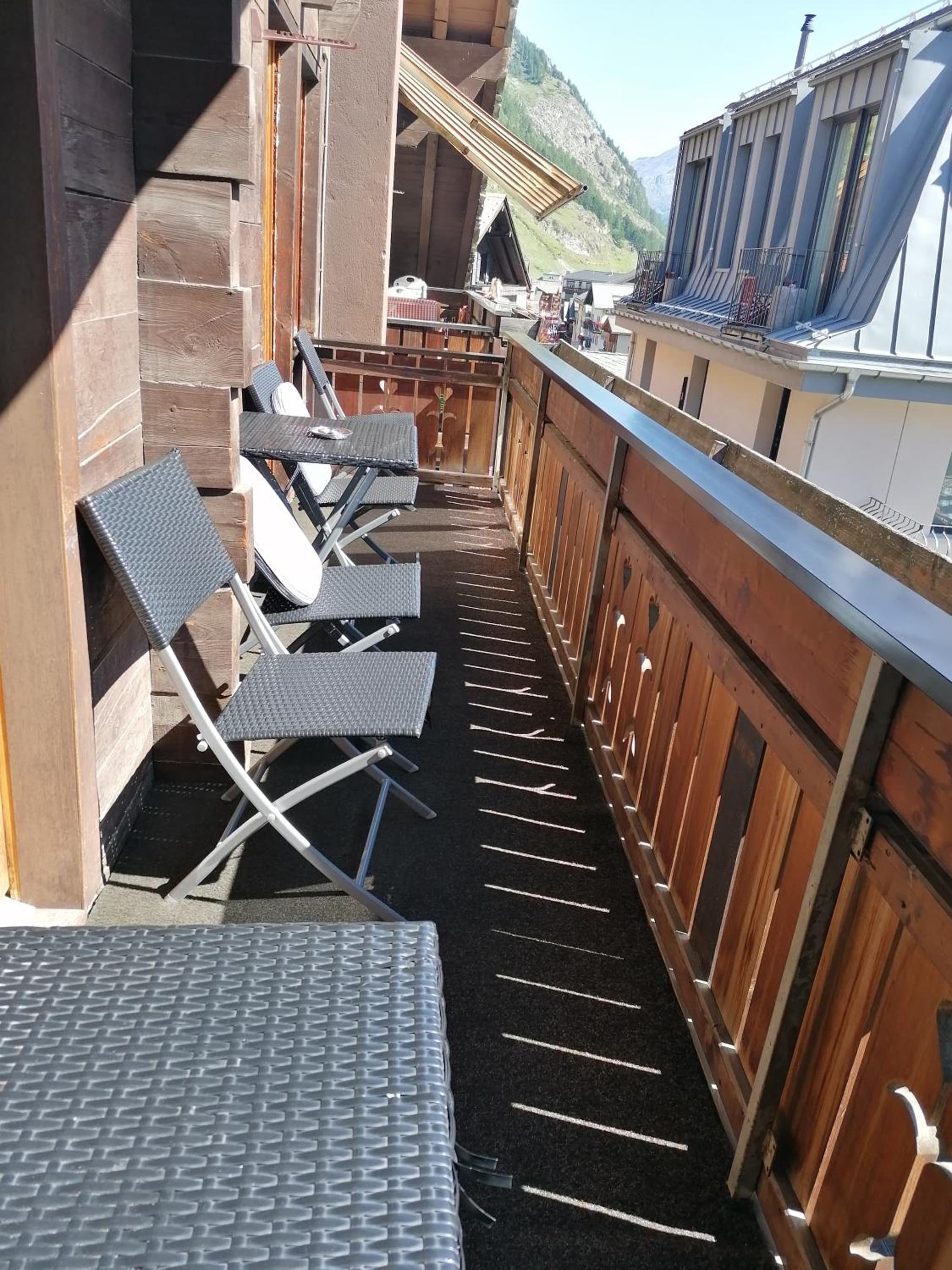 Petit Helvetia Budget Hotel