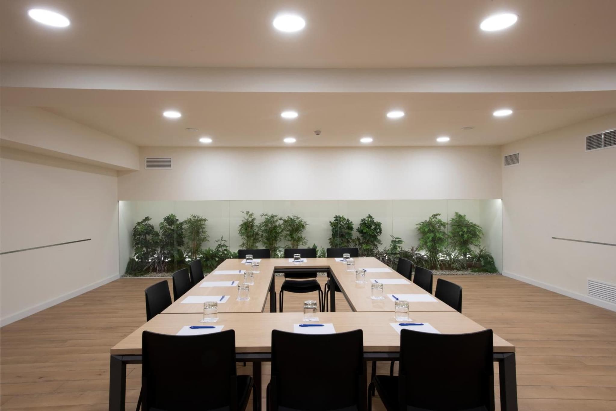 meeting & event spaces