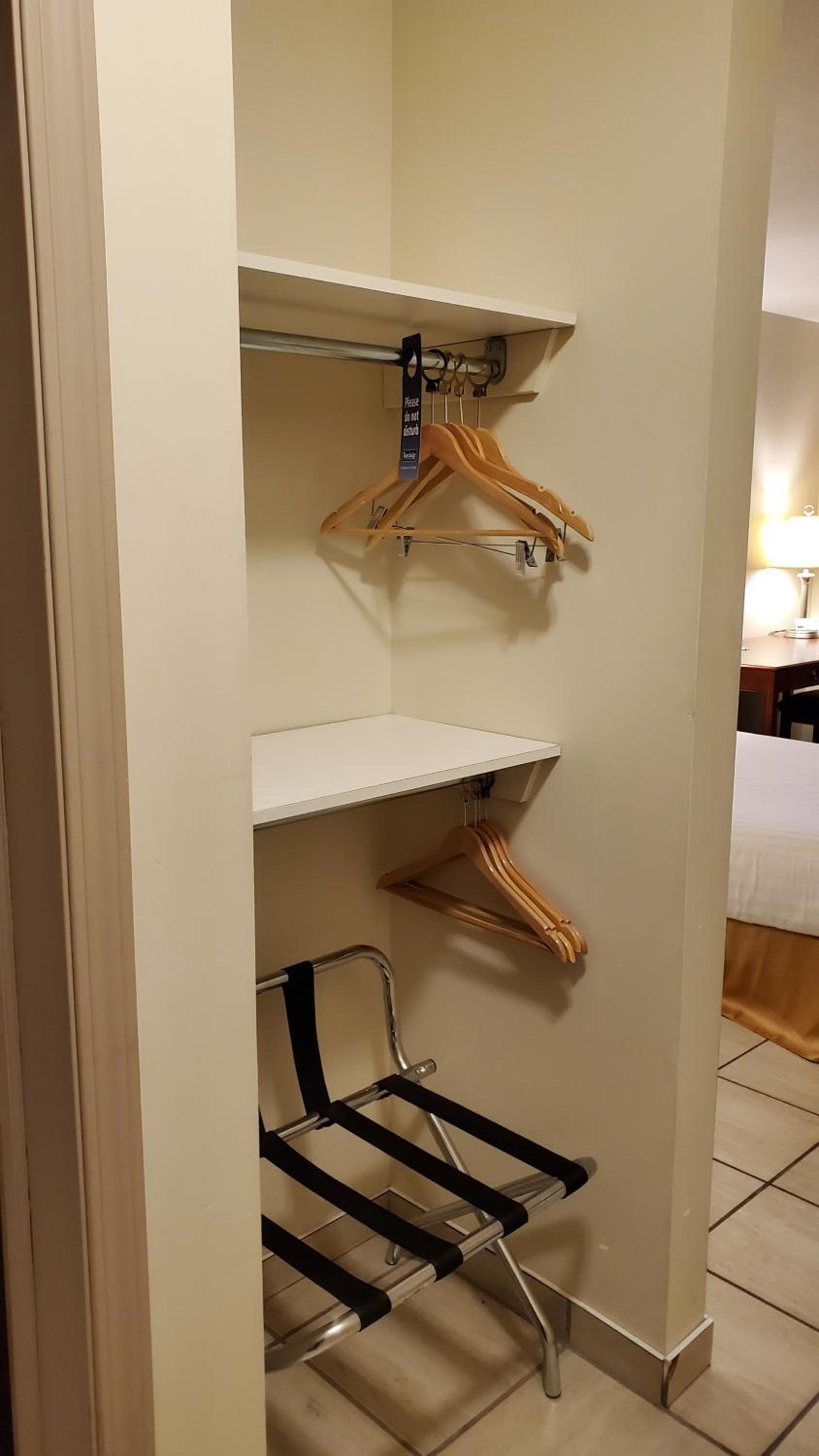 Travelodge by Wyndham Stony Plain photo 9
